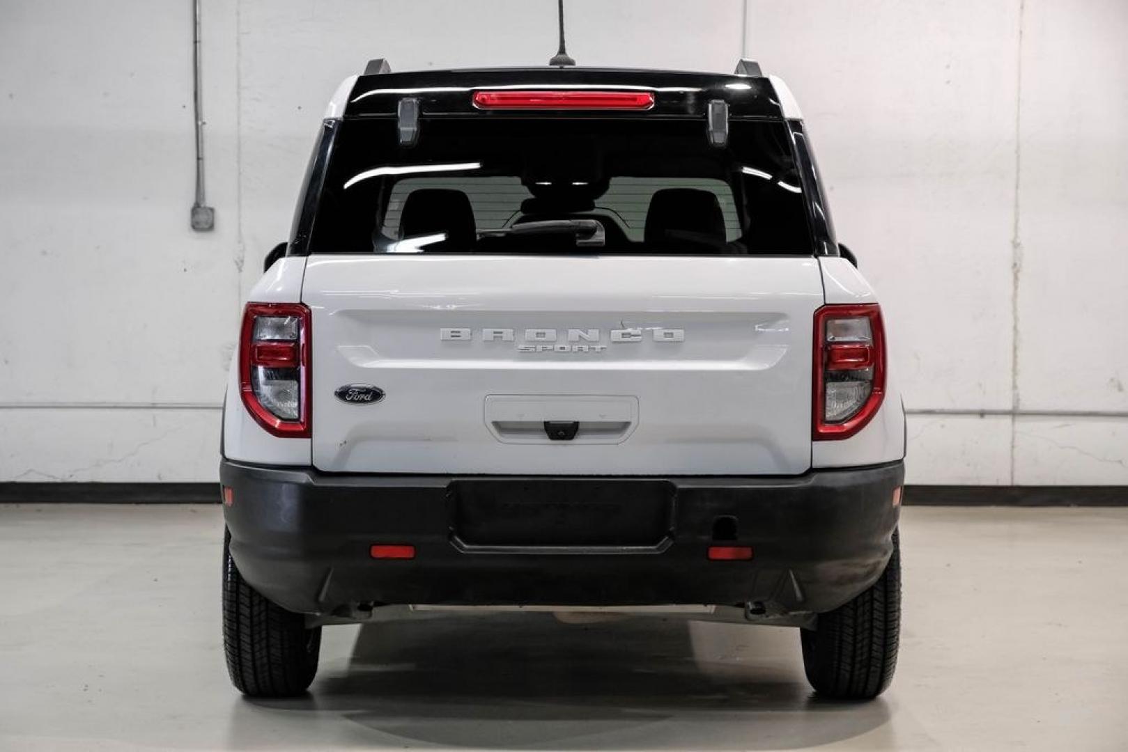 2022 Oxford White /Ebony Ford Bronco Sport Big Bend (3FMCR9B64NR) with an 1.5L EcoBoost engine, Automatic transmission, located at 15300 Midway Rd., Addison, TX, 75001, (972) 702-0011, 32.958321, -96.838074 - Photo#8