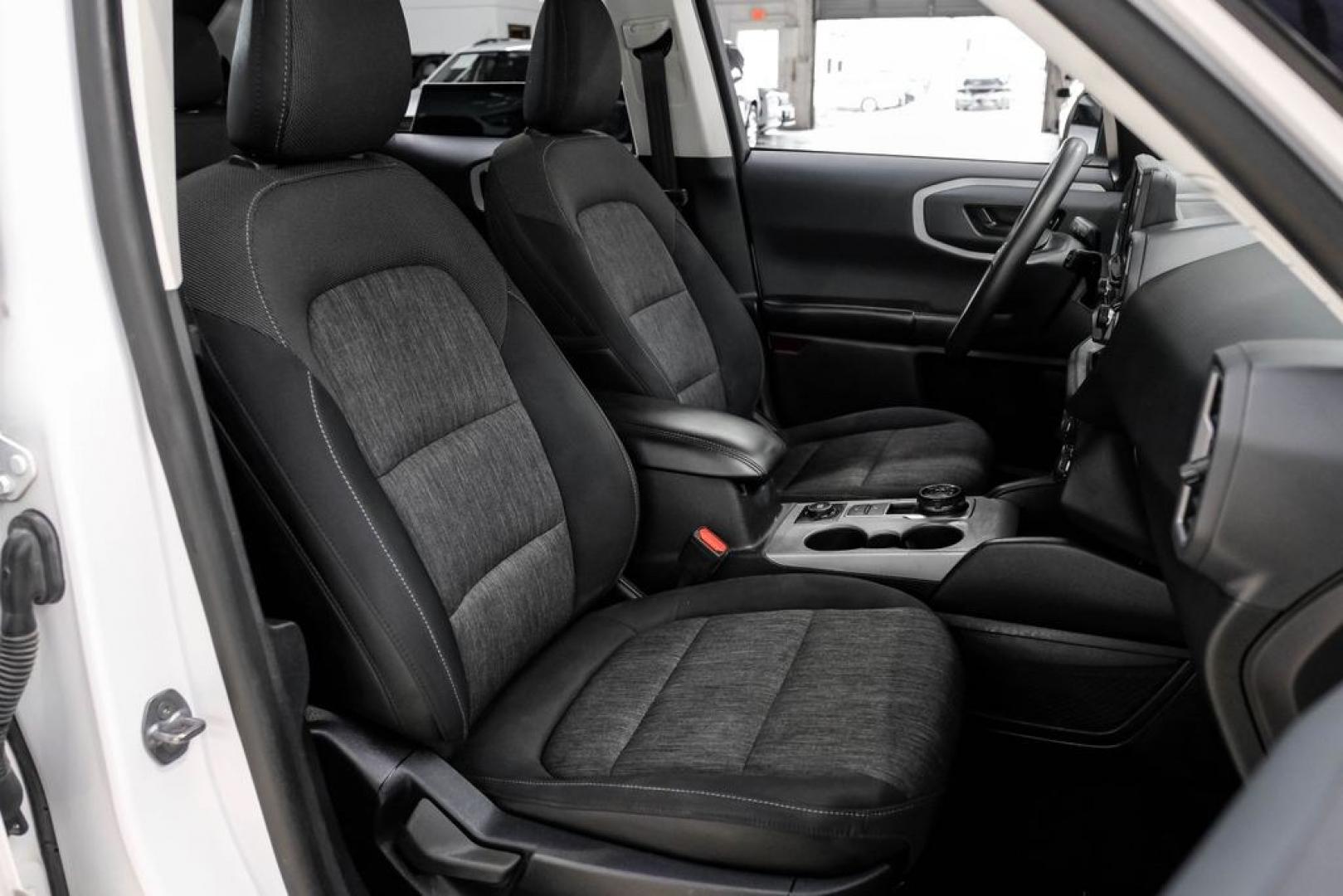2022 Oxford White /Ebony Ford Bronco Sport Big Bend (3FMCR9B64NR) with an 1.5L EcoBoost engine, Automatic transmission, located at 15300 Midway Rd., Addison, TX, 75001, (972) 702-0011, 32.958321, -96.838074 - Photo#30