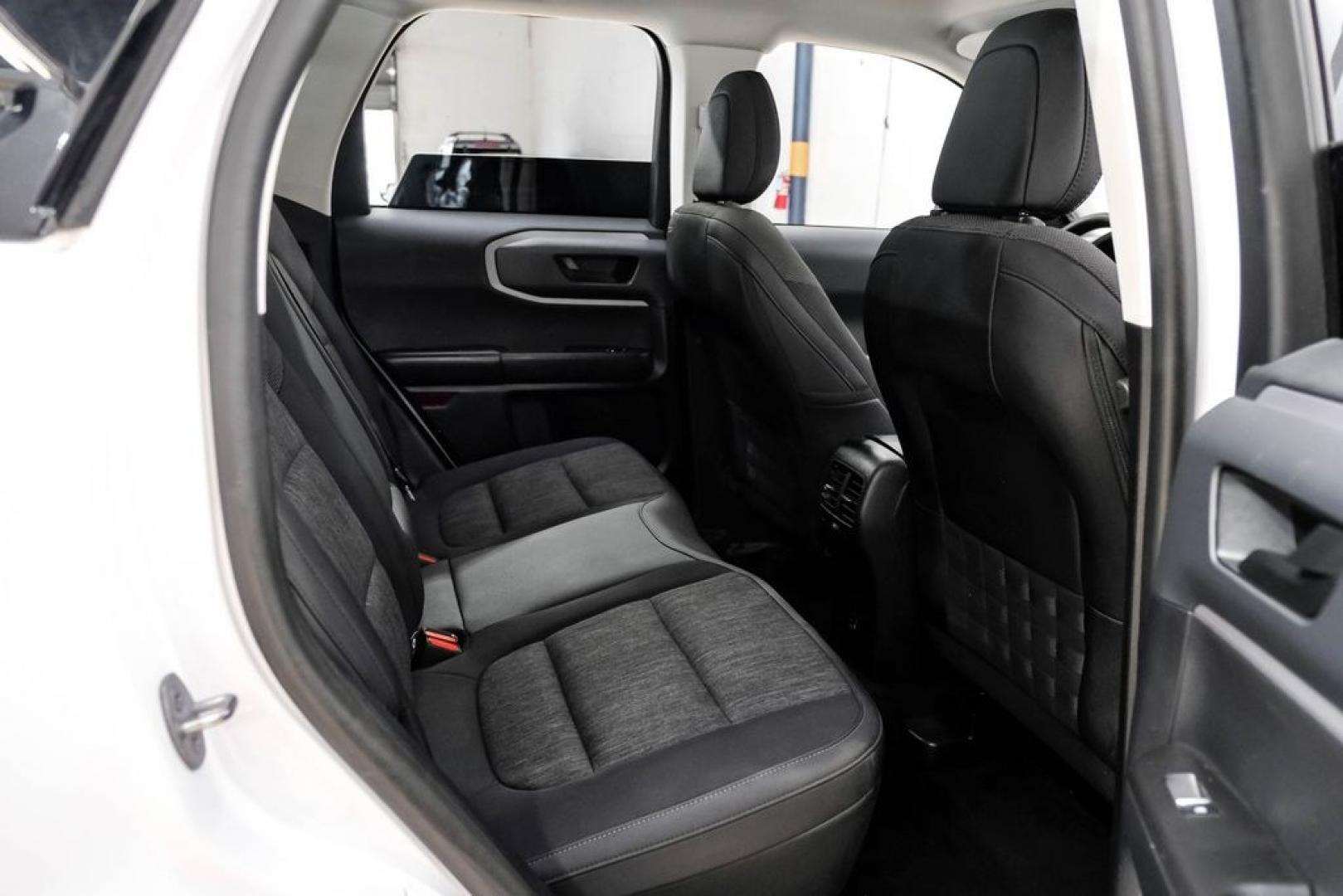 2022 Oxford White /Ebony Ford Bronco Sport Big Bend (3FMCR9B64NR) with an 1.5L EcoBoost engine, Automatic transmission, located at 15300 Midway Rd., Addison, TX, 75001, (972) 702-0011, 32.958321, -96.838074 - Photo#33