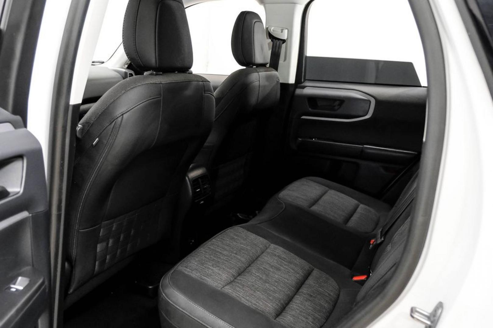 2022 Oxford White /Ebony Ford Bronco Sport Big Bend (3FMCR9B64NR) with an 1.5L EcoBoost engine, Automatic transmission, located at 15300 Midway Rd., Addison, TX, 75001, (972) 702-0011, 32.958321, -96.838074 - Photo#34