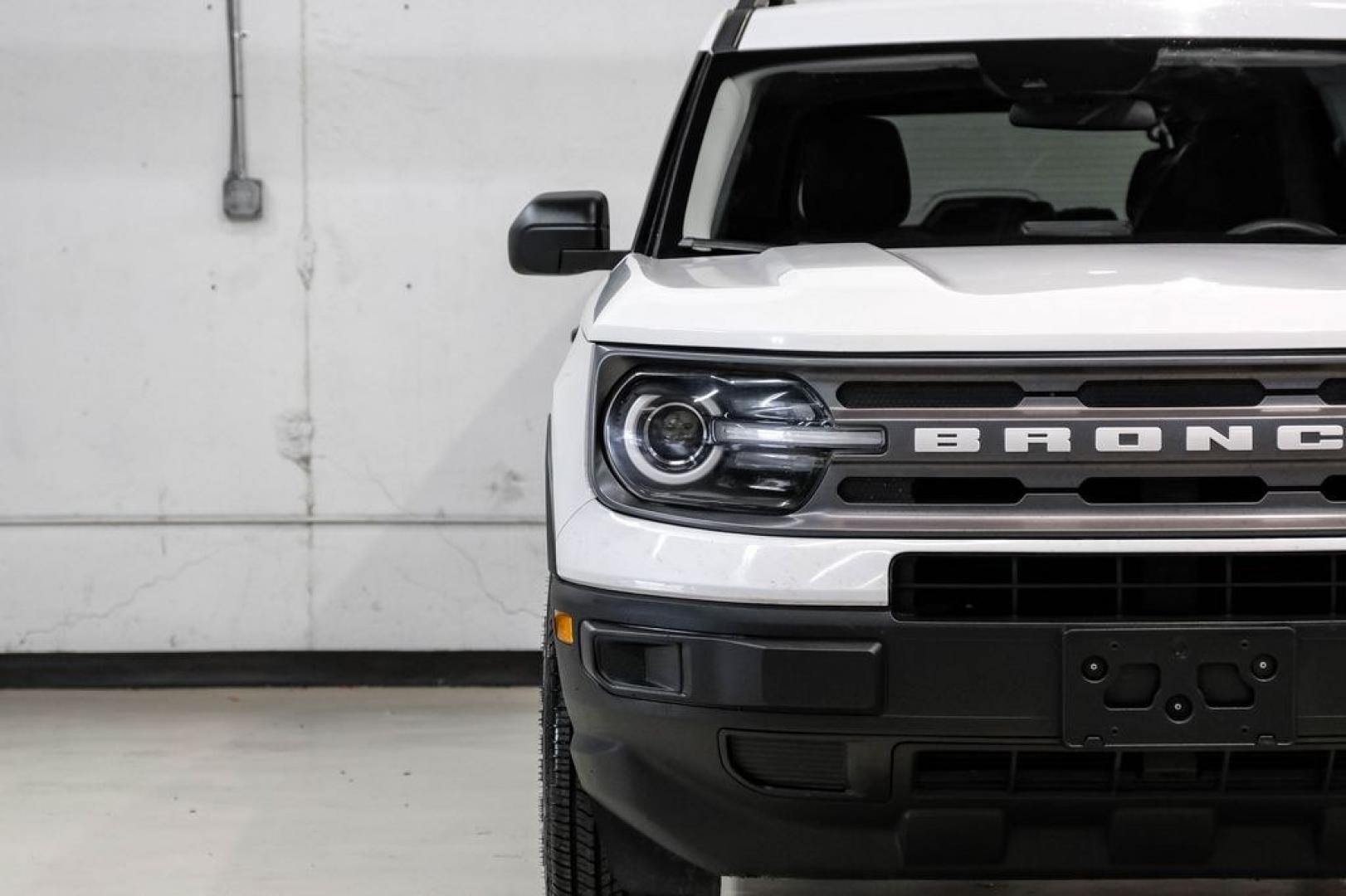 2022 Oxford White /Ebony Ford Bronco Sport Big Bend (3FMCR9B64NR) with an 1.5L EcoBoost engine, Automatic transmission, located at 15300 Midway Rd., Addison, TX, 75001, (972) 702-0011, 32.958321, -96.838074 - Photo#43