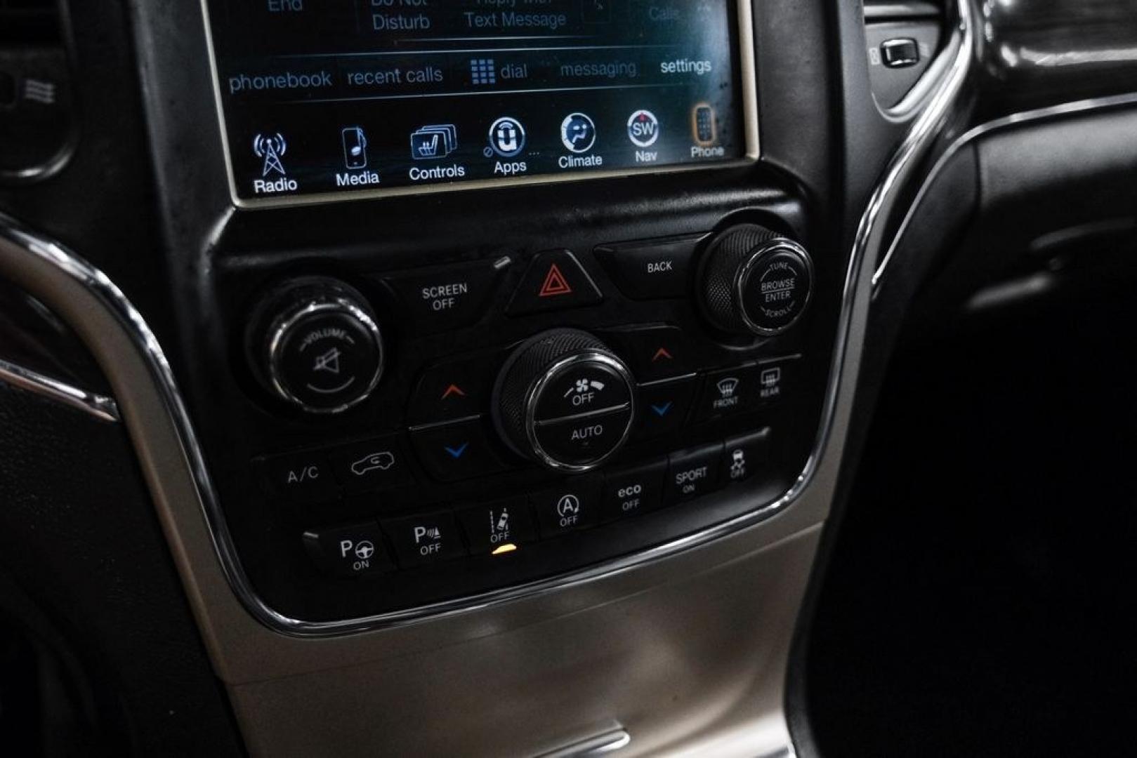 2017 Granite Crystal Metallic Clearcoat /Black Jeep Grand Cherokee Overland (1C4RJECG0HC) with an 3.6L V6 24V VVT engine, Automatic transmission, located at 15300 Midway Rd., Addison, TX, 75001, (972) 702-0011, 32.958321, -96.838074 - Photo#29