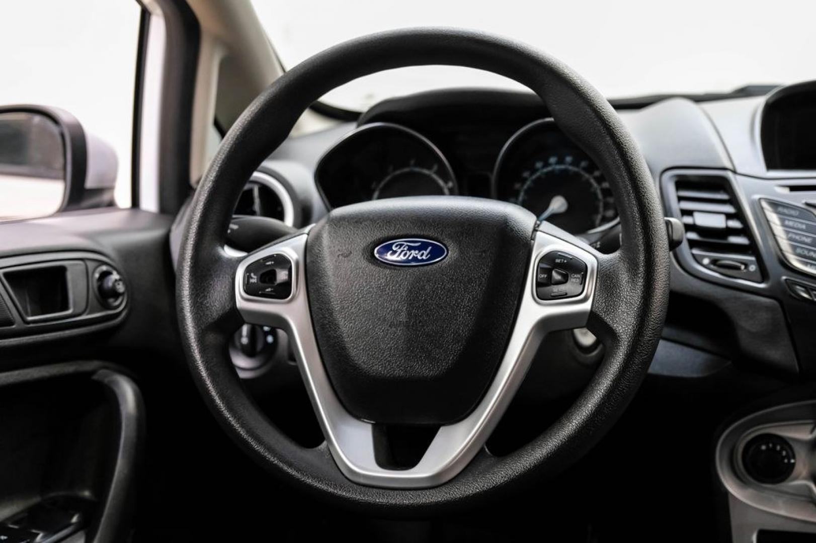 2019 Oxford White /Black Ford Fiesta SE (3FADP4EJXKM) with an 1.6L I4 Ti-VCT engine, Automatic transmission, located at 15300 Midway Rd., Addison, TX, 75001, (972) 702-0011, 32.958321, -96.838074 - Photo#15