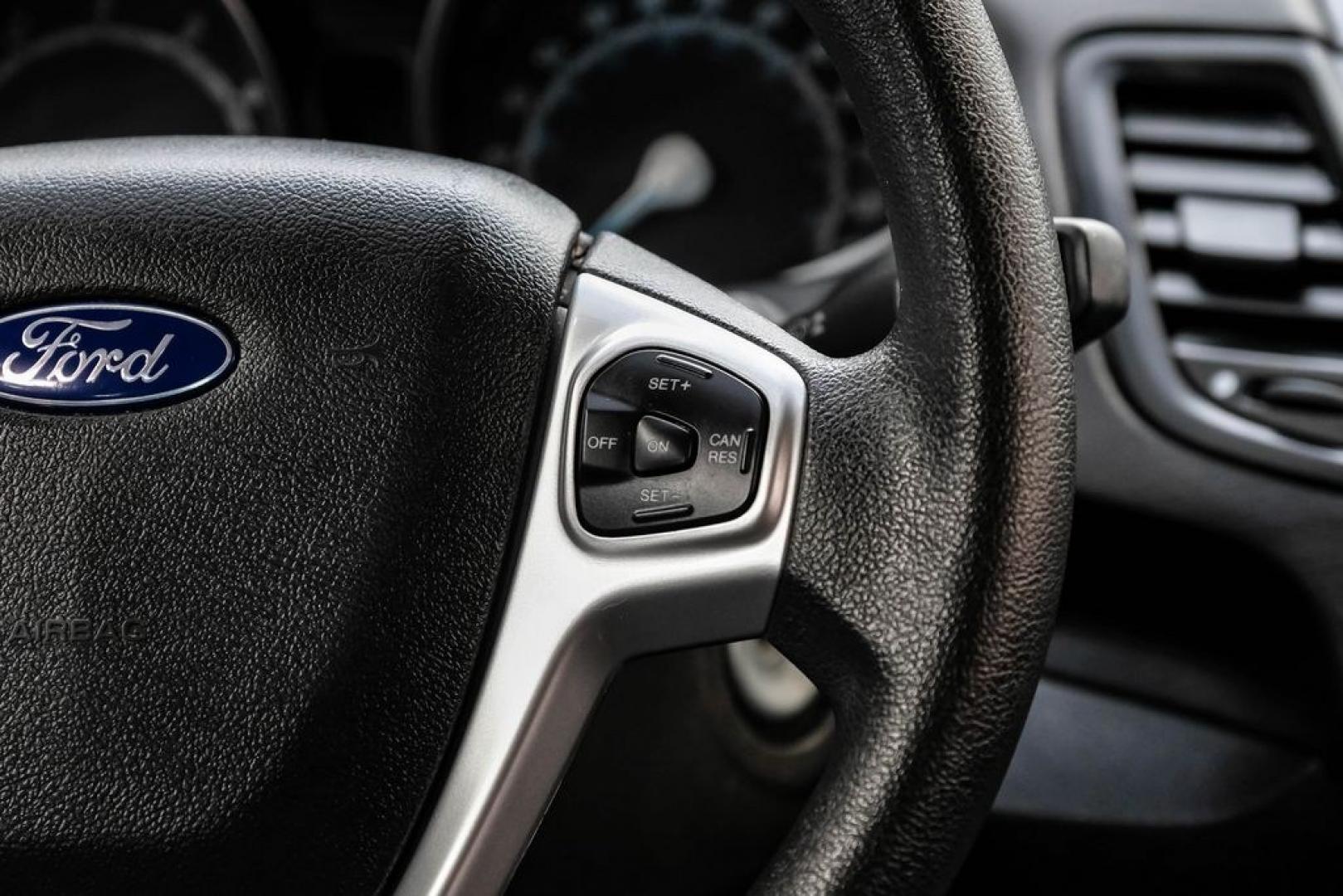 2019 Oxford White /Black Ford Fiesta SE (3FADP4EJXKM) with an 1.6L I4 Ti-VCT engine, Automatic transmission, located at 15300 Midway Rd., Addison, TX, 75001, (972) 702-0011, 32.958321, -96.838074 - Photo#17