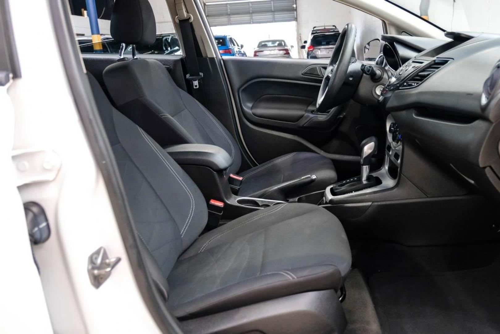 2019 Oxford White /Black Ford Fiesta SE (3FADP4EJXKM) with an 1.6L I4 Ti-VCT engine, Automatic transmission, located at 15300 Midway Rd., Addison, TX, 75001, (972) 702-0011, 32.958321, -96.838074 - Photo#32