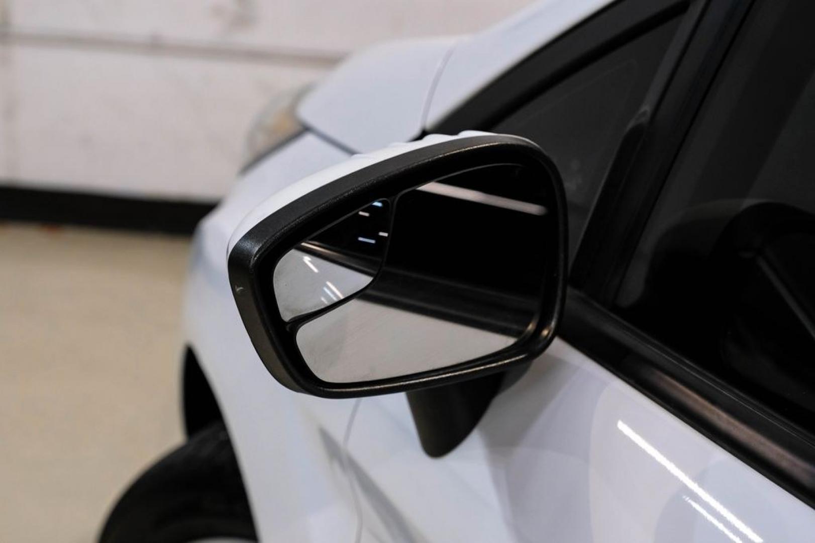 2019 Oxford White /Black Ford Fiesta SE (3FADP4EJXKM) with an 1.6L I4 Ti-VCT engine, Automatic transmission, located at 15300 Midway Rd., Addison, TX, 75001, (972) 702-0011, 32.958321, -96.838074 - Photo#38