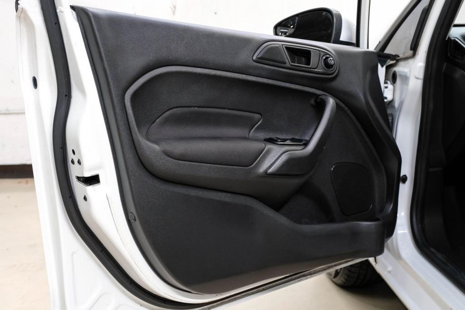 2019 Oxford White /Black Ford Fiesta SE (3FADP4EJXKM) with an 1.6L I4 Ti-VCT engine, Automatic transmission, located at 15300 Midway Rd., Addison, TX, 75001, (972) 702-0011, 32.958321, -96.838074 - Photo#39
