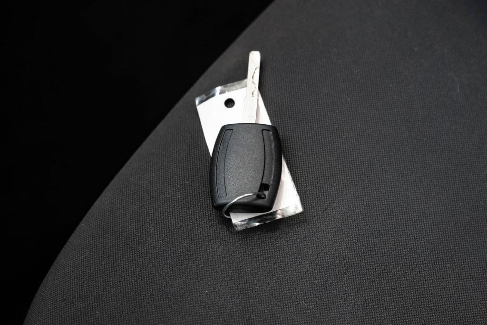 2019 Oxford White /Black Ford Fiesta SE (3FADP4EJXKM) with an 1.6L I4 Ti-VCT engine, Automatic transmission, located at 15300 Midway Rd., Addison, TX, 75001, (972) 702-0011, 32.958321, -96.838074 - Photo#54