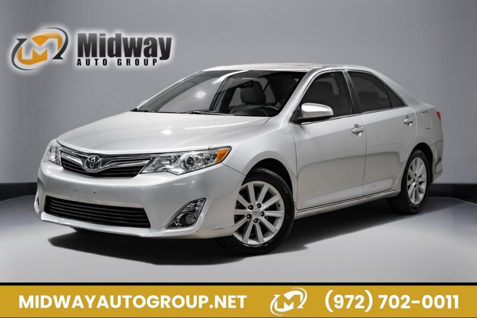 2014 Toyota Camry 2.5 Auto XLE's photo