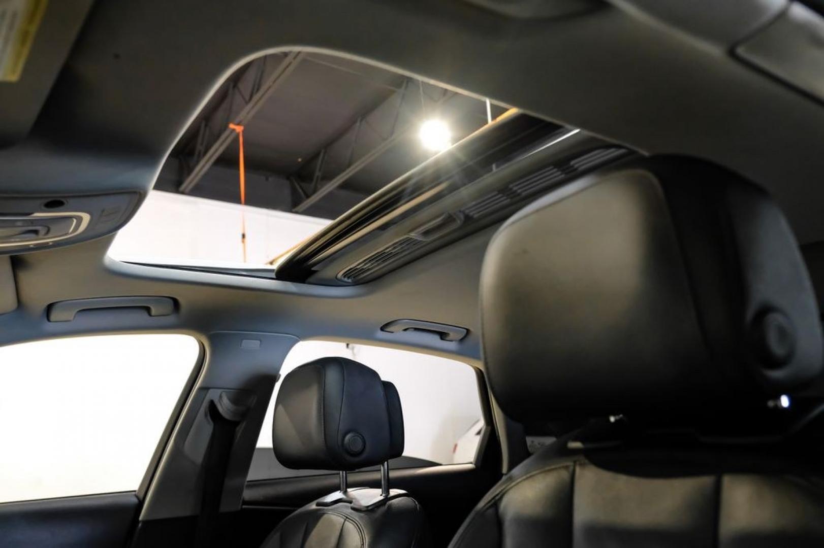 2018 Glacier White /Black Audi A4 2.0T ultra Premium (WAULMAF43JA) with an 2.0L I4 TFSI DOHC engine, Automatic transmission, located at 15300 Midway Rd., Addison, TX, 75001, (972) 702-0011, 32.958321, -96.838074 - Photo#4