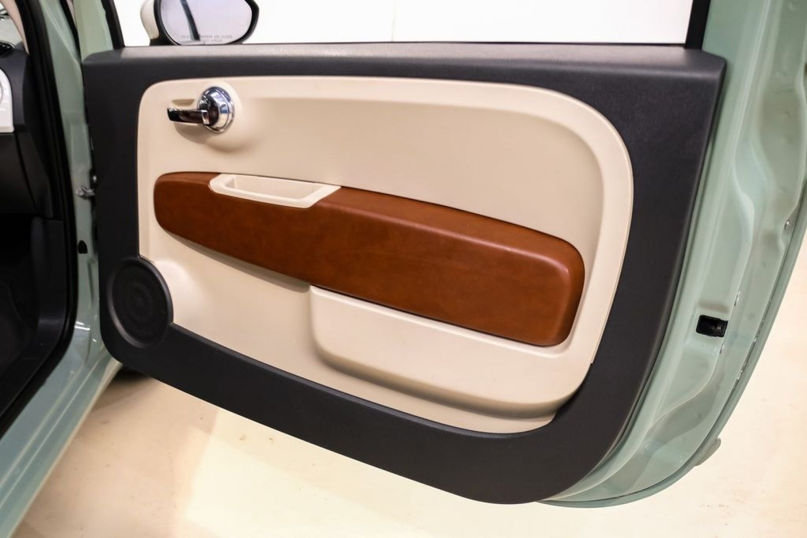 2015 Light Green /Ivory Fiat 500c Lounge (3C3CFFER4FT) with an 1.4L I4 16V MultiAir engine, Automatic transmission, located at 15300 Midway Rd., Addison, TX, 75001, (972) 702-0011, 32.958321, -96.838074 - Photo#38