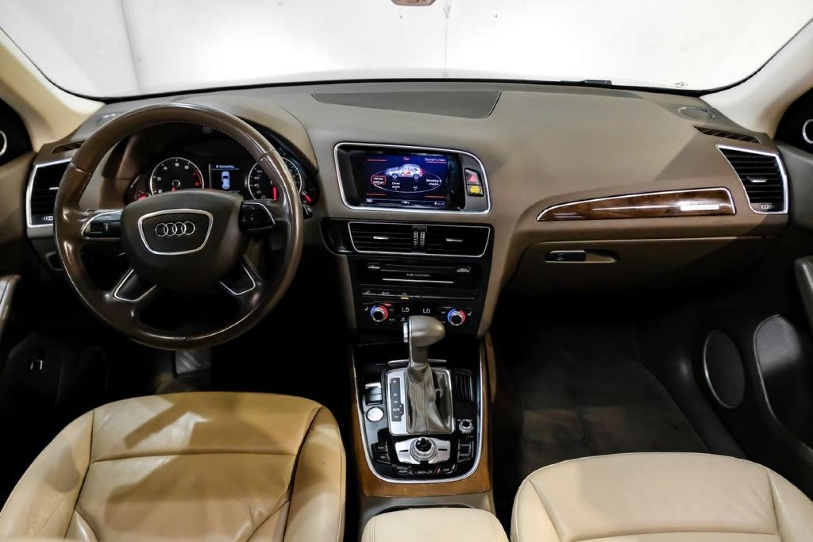 2017 Silver Metallic /Pistachio Beige Audi Q5 2.0T Premium Plus (WA1L2AFP1HA) with an 2.0L 4-Cylinder TFSI engine, Automatic transmission, located at 15300 Midway Rd., Addison, TX, 75001, (972) 702-0011, 32.958321, -96.838074 - Photo#16