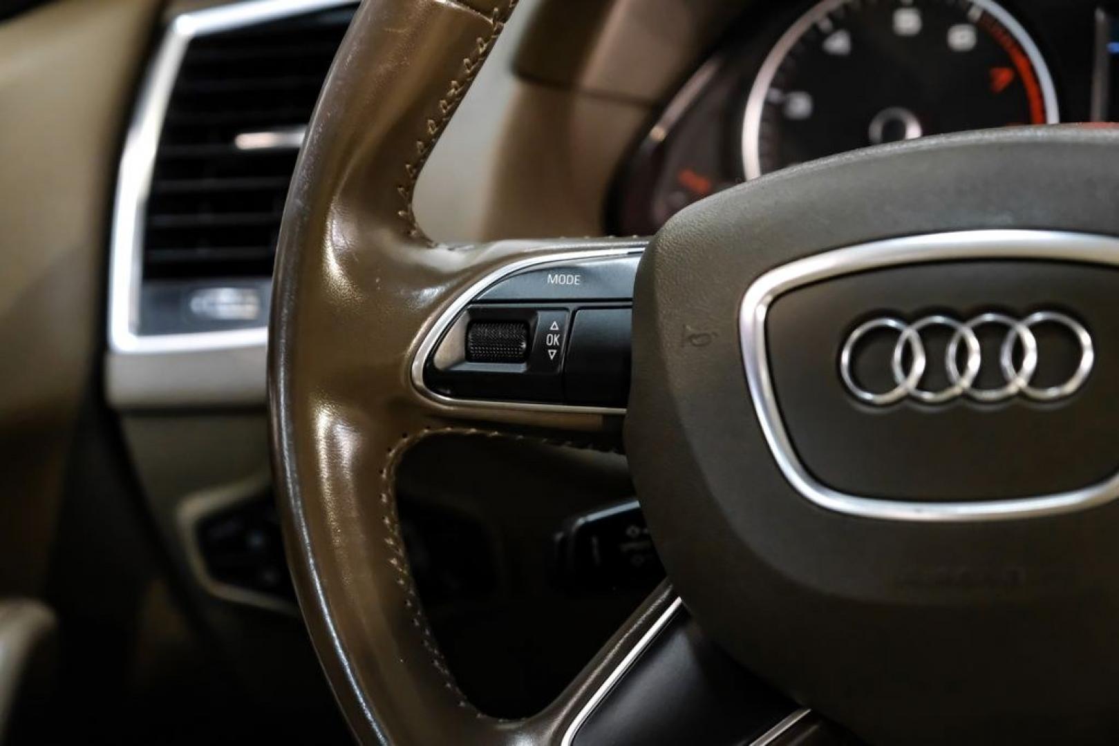 2017 Silver Metallic /Pistachio Beige Audi Q5 2.0T Premium Plus (WA1L2AFP1HA) with an 2.0L 4-Cylinder TFSI engine, Automatic transmission, located at 15300 Midway Rd., Addison, TX, 75001, (972) 702-0011, 32.958321, -96.838074 - Photo#18