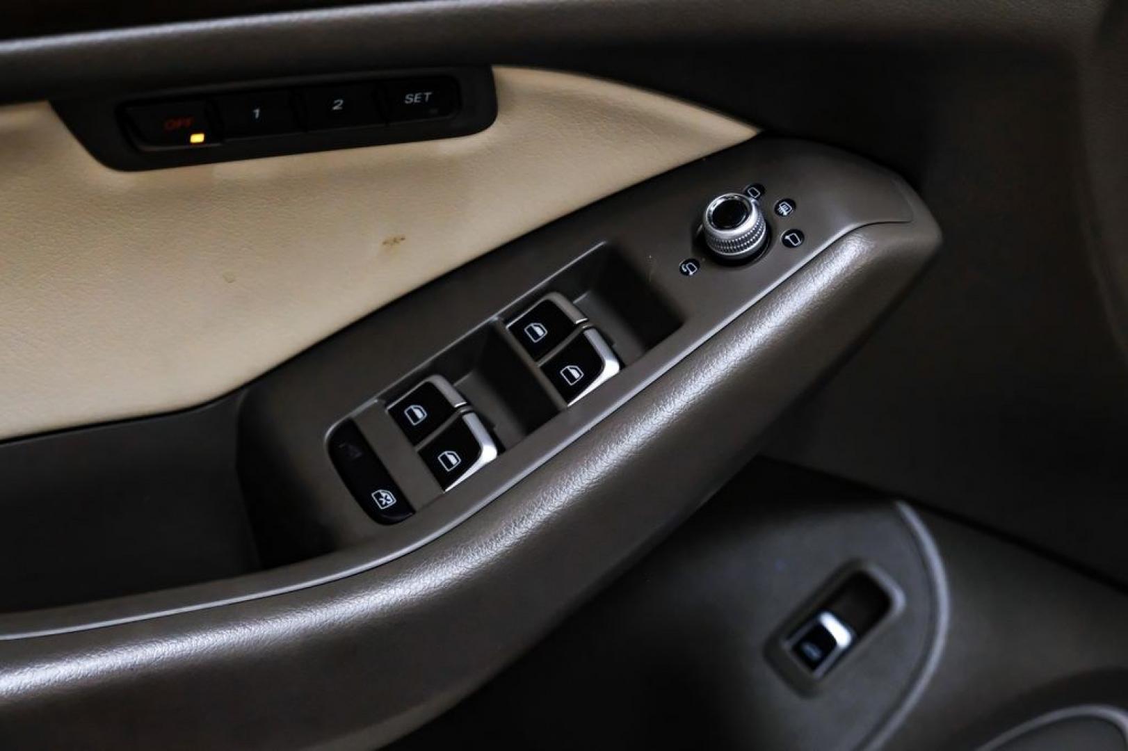 2017 Silver Metallic /Pistachio Beige Audi Q5 2.0T Premium Plus (WA1L2AFP1HA) with an 2.0L 4-Cylinder TFSI engine, Automatic transmission, located at 15300 Midway Rd., Addison, TX, 75001, (972) 702-0011, 32.958321, -96.838074 - Photo#43