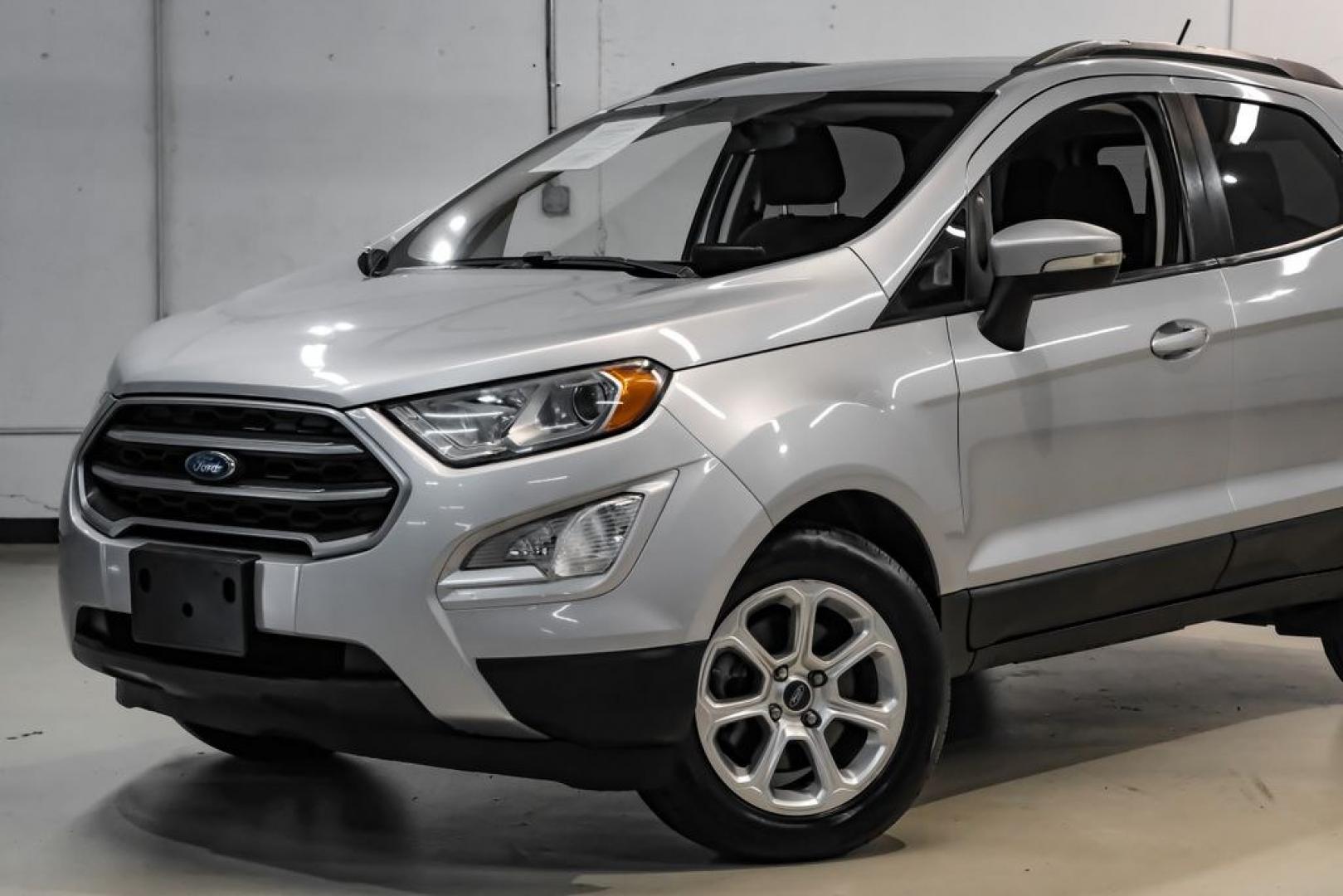 2018 Silver Metallic /Black Ford EcoSport SE (MAJ3P1TE9JC) with an EcoBoost 1.0L I3 GTDi DOHC Turbocharged VCT engine, Automatic transmission, located at 15300 Midway Rd., Addison, TX, 75001, (972) 702-0011, 32.958321, -96.838074- Photo#5