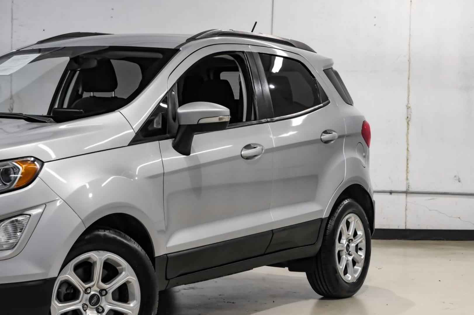 2018 Silver Metallic /Black Ford EcoSport SE (MAJ3P1TE9JC) with an EcoBoost 1.0L I3 GTDi DOHC Turbocharged VCT engine, Automatic transmission, located at 15300 Midway Rd., Addison, TX, 75001, (972) 702-0011, 32.958321, -96.838074- Photo#6