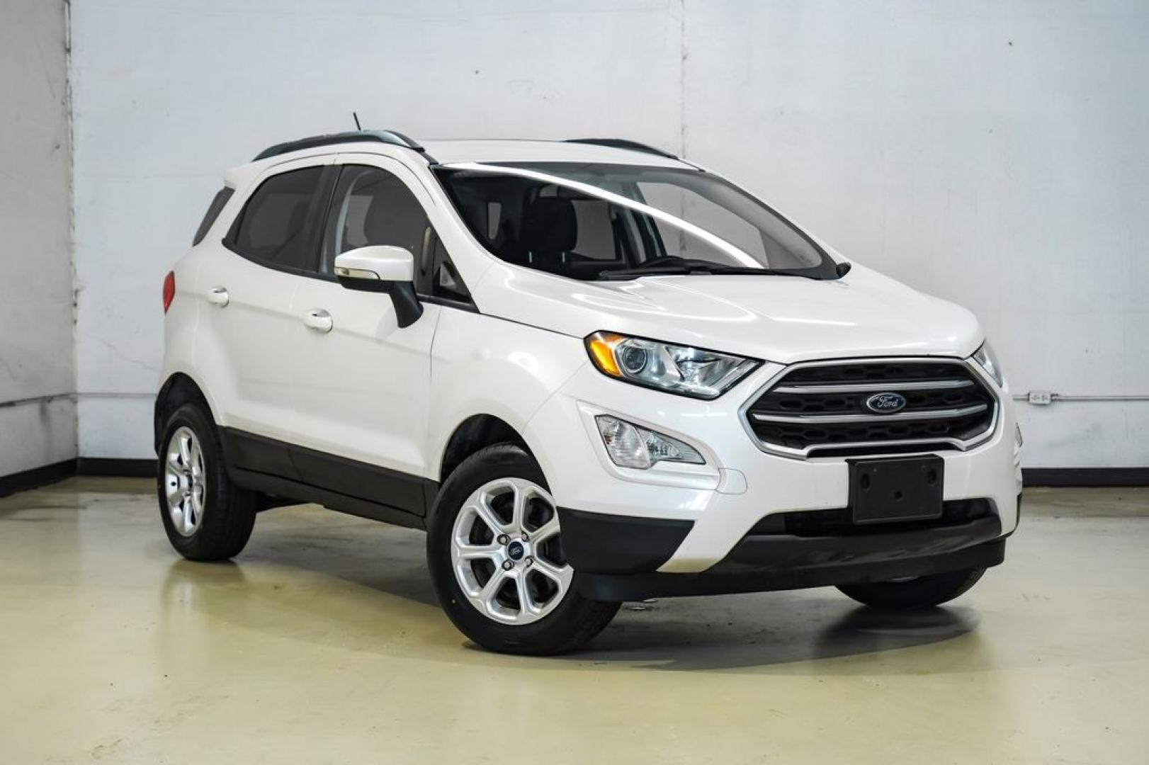 2020 White Platinum Clearcoat Metallic /Black Ford EcoSport SE (MAJ6S3GL3LC) with an 2.0L I4 Ti-VCT GDI engine, Automatic transmission, located at 15300 Midway Rd., Addison, TX, 75001, (972) 702-0011, 32.958321, -96.838074 - Photo#8