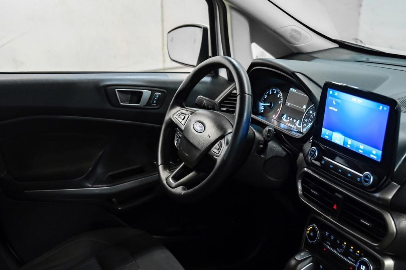 2020 White Platinum Clearcoat Metallic /Black Ford EcoSport SE (MAJ6S3GL3LC) with an 2.0L I4 Ti-VCT GDI engine, Automatic transmission, located at 15300 Midway Rd., Addison, TX, 75001, (972) 702-0011, 32.958321, -96.838074 - Photo#19