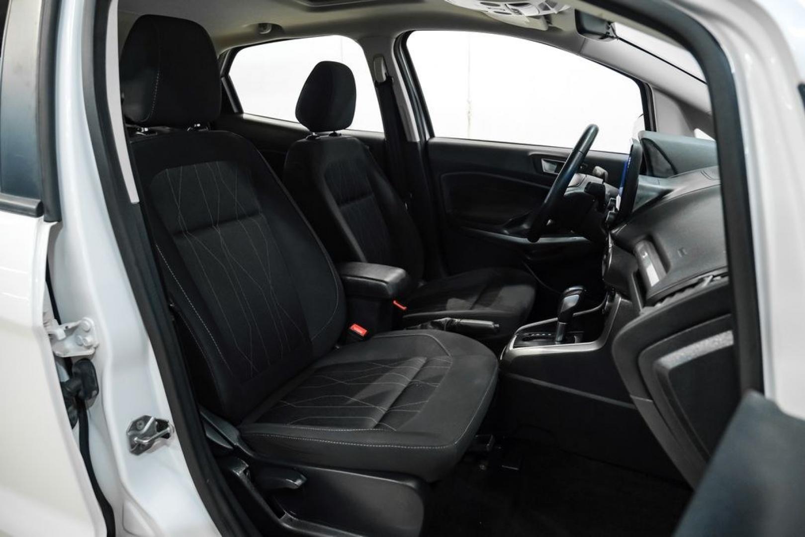 2020 White Platinum Clearcoat Metallic /Black Ford EcoSport SE (MAJ6S3GL3LC) with an 2.0L I4 Ti-VCT GDI engine, Automatic transmission, located at 15300 Midway Rd., Addison, TX, 75001, (972) 702-0011, 32.958321, -96.838074 - Photo#35