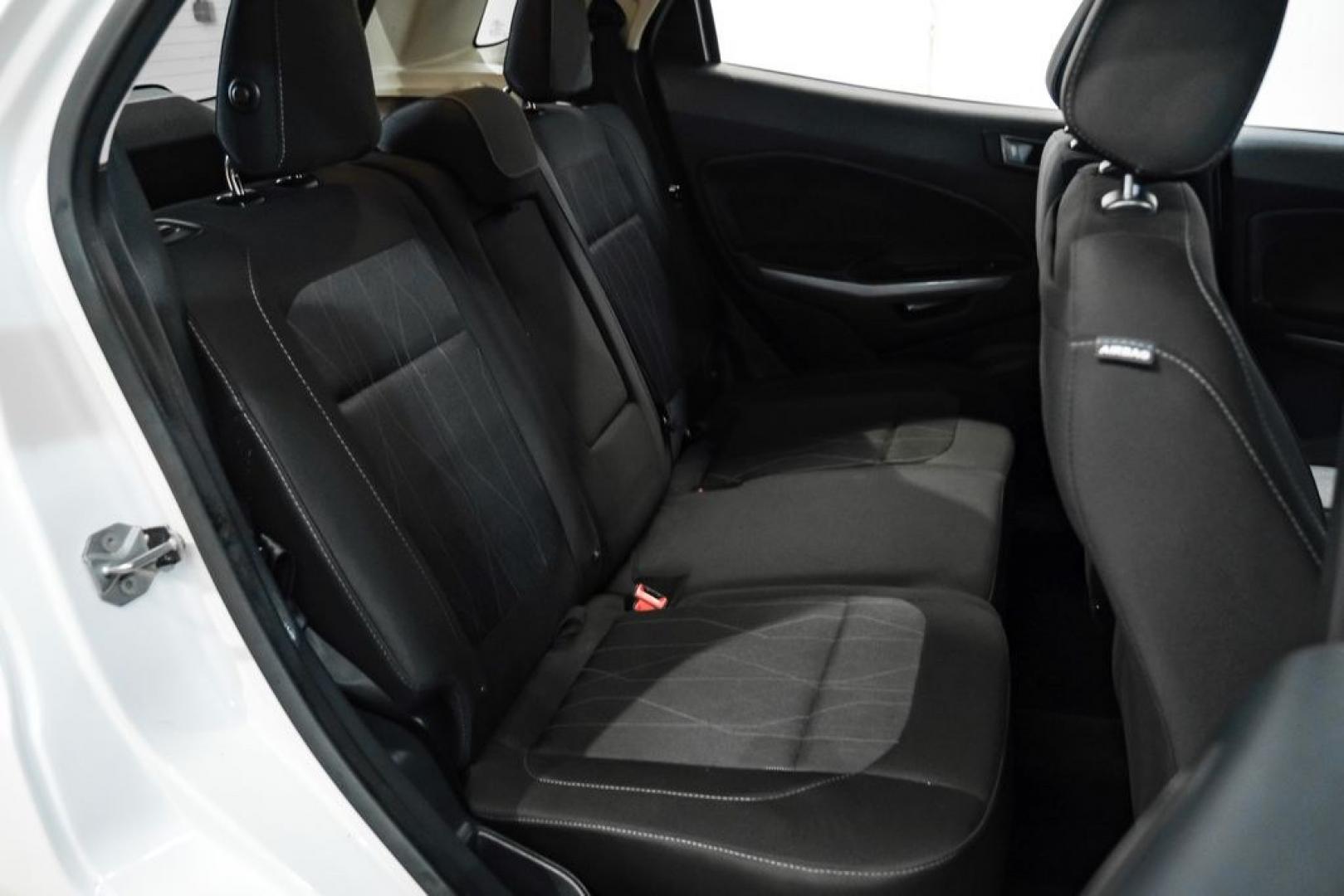 2020 White Platinum Clearcoat Metallic /Black Ford EcoSport SE (MAJ6S3GL3LC) with an 2.0L I4 Ti-VCT GDI engine, Automatic transmission, located at 15300 Midway Rd., Addison, TX, 75001, (972) 702-0011, 32.958321, -96.838074 - Photo#36
