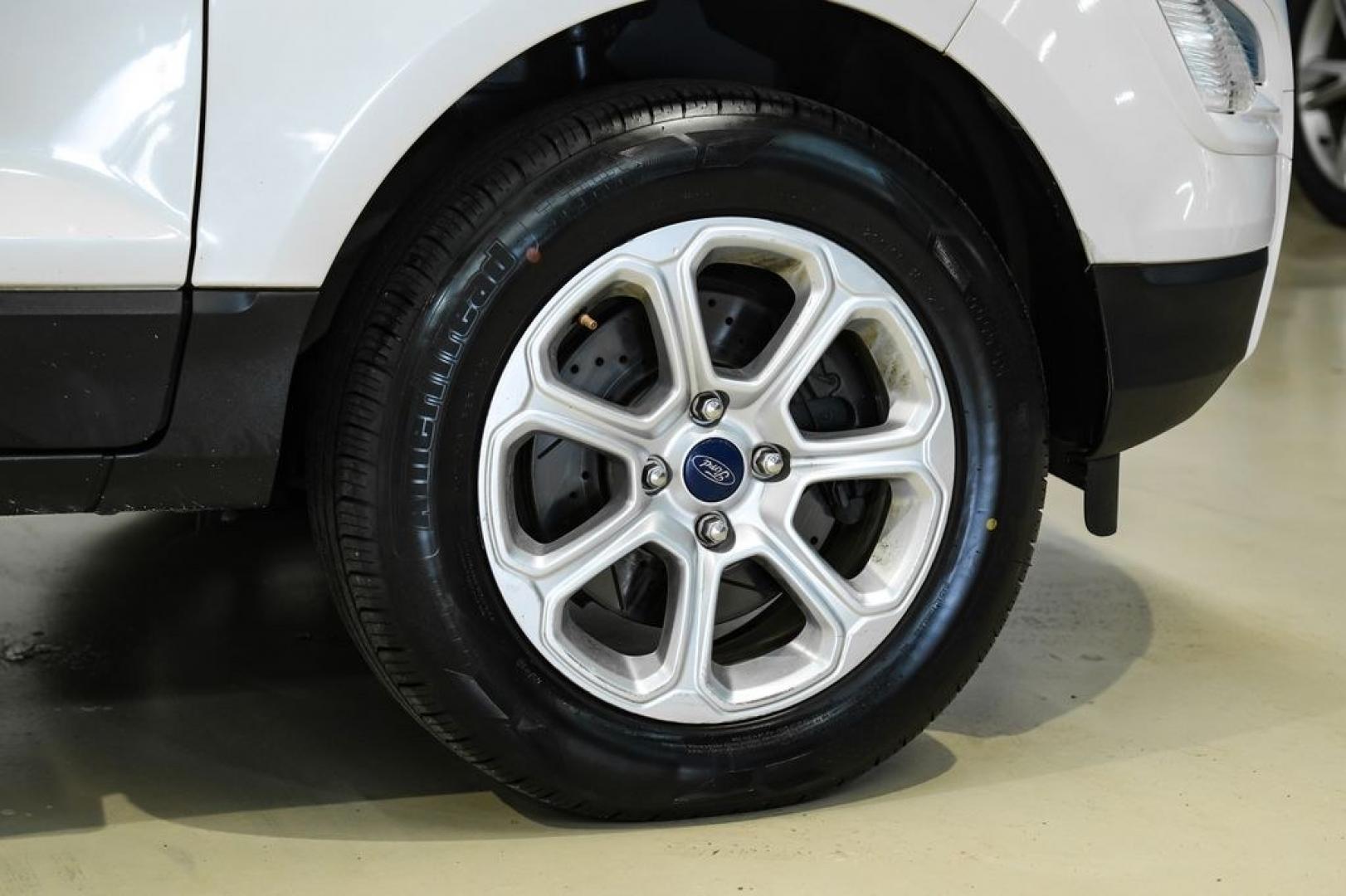 2020 White Platinum Clearcoat Metallic /Black Ford EcoSport SE (MAJ6S3GL3LC) with an 2.0L I4 Ti-VCT GDI engine, Automatic transmission, located at 15300 Midway Rd., Addison, TX, 75001, (972) 702-0011, 32.958321, -96.838074 - Photo#51