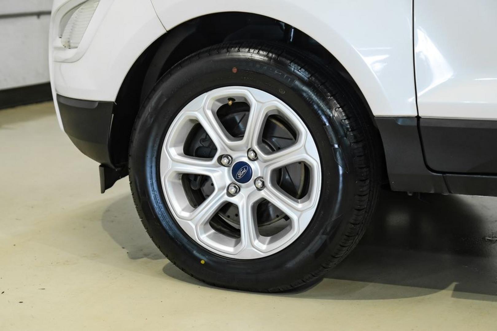2020 White Platinum Clearcoat Metallic /Black Ford EcoSport SE (MAJ6S3GL3LC) with an 2.0L I4 Ti-VCT GDI engine, Automatic transmission, located at 15300 Midway Rd., Addison, TX, 75001, (972) 702-0011, 32.958321, -96.838074 - Photo#52