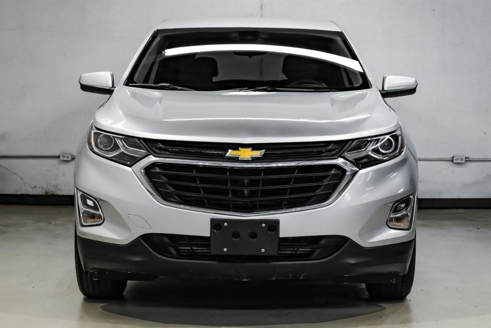 2020 Silver Ice Metallic /Jet Black Chevrolet Equinox LT (3GNAXTEV6LS) with an 1.5L DOHC engine, Automatic transmission, located at 15300 Midway Rd., Addison, TX, 75001, (972) 702-0011, 32.958321, -96.838074 - Photo#6