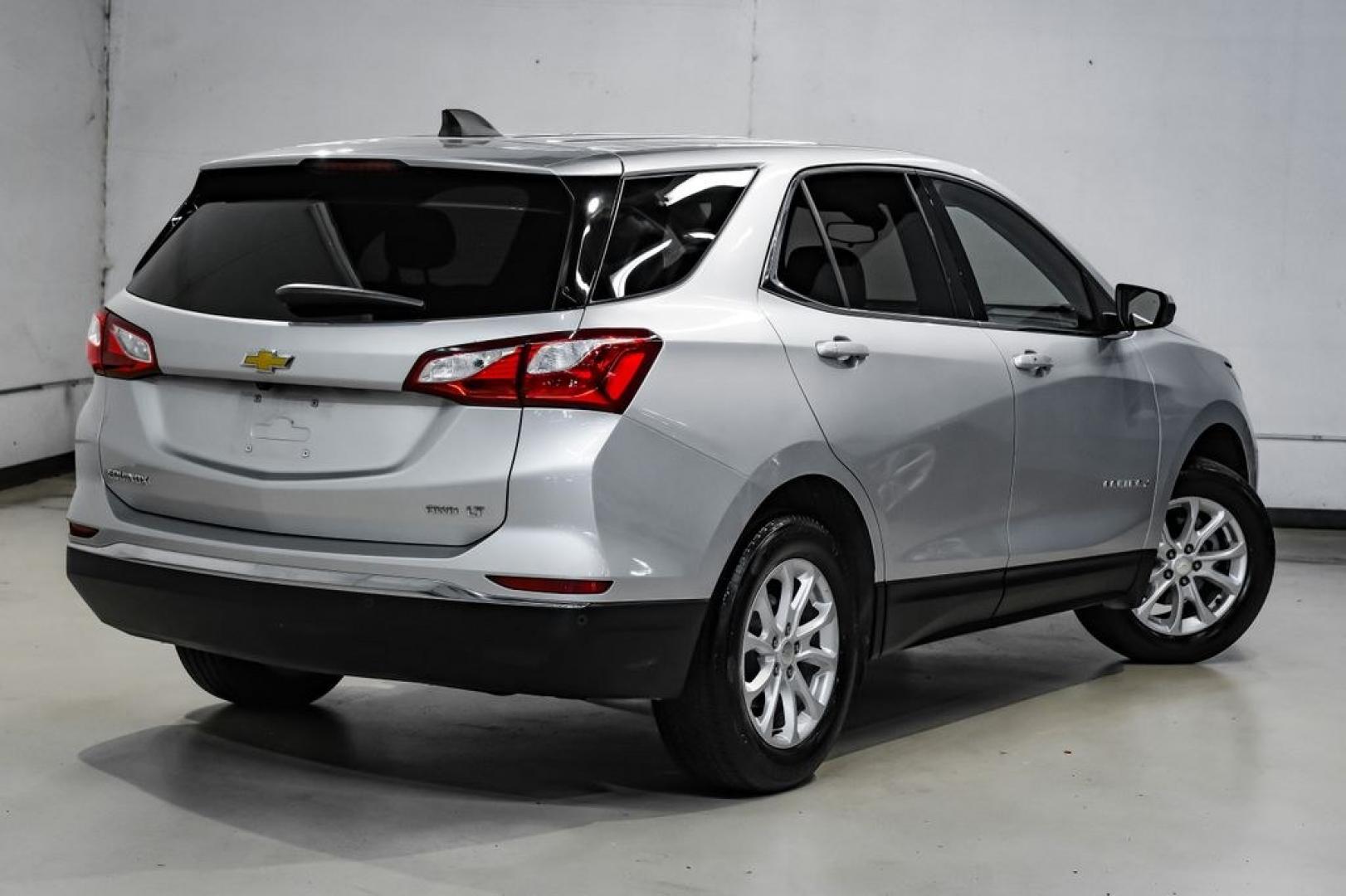 2020 Silver Ice Metallic /Jet Black Chevrolet Equinox LT (3GNAXTEV6LS) with an 1.5L DOHC engine, Automatic transmission, located at 15300 Midway Rd., Addison, TX, 75001, (972) 702-0011, 32.958321, -96.838074 - Photo#9