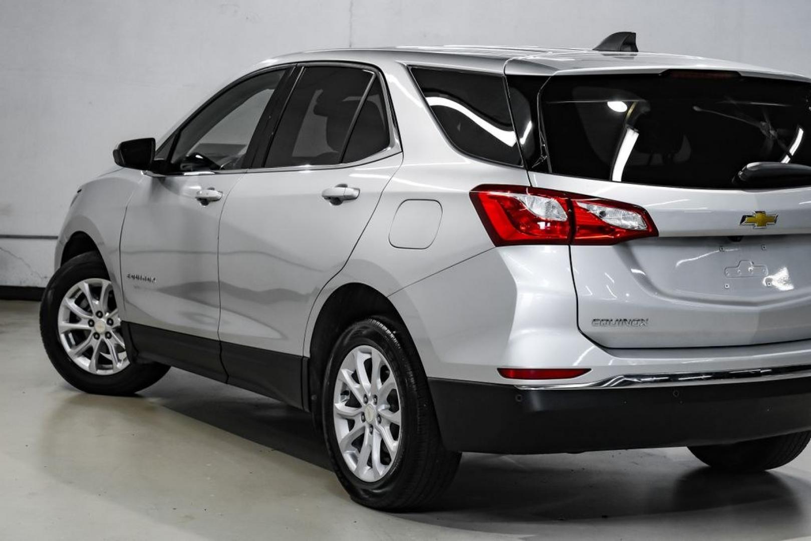 2020 Silver Ice Metallic /Jet Black Chevrolet Equinox LT (3GNAXTEV6LS) with an 1.5L DOHC engine, Automatic transmission, located at 15300 Midway Rd., Addison, TX, 75001, (972) 702-0011, 32.958321, -96.838074 - Photo#12