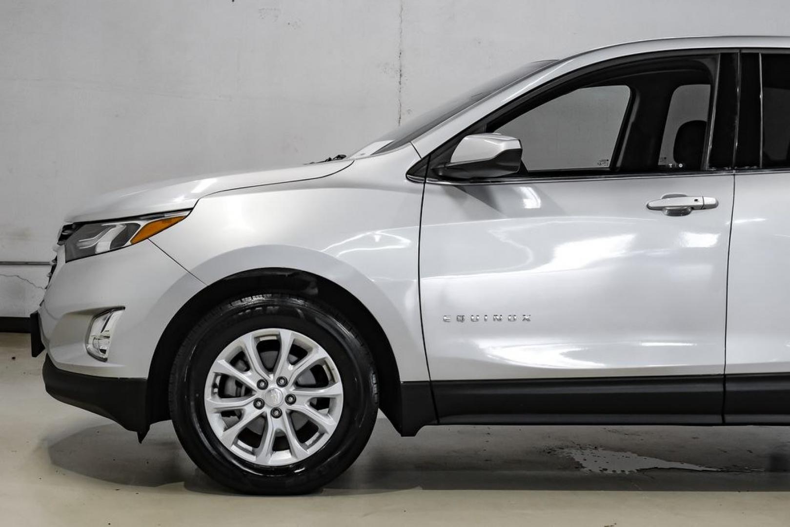 2020 Silver Ice Metallic /Jet Black Chevrolet Equinox LT (3GNAXTEV6LS) with an 1.5L DOHC engine, Automatic transmission, located at 15300 Midway Rd., Addison, TX, 75001, (972) 702-0011, 32.958321, -96.838074 - Photo#15