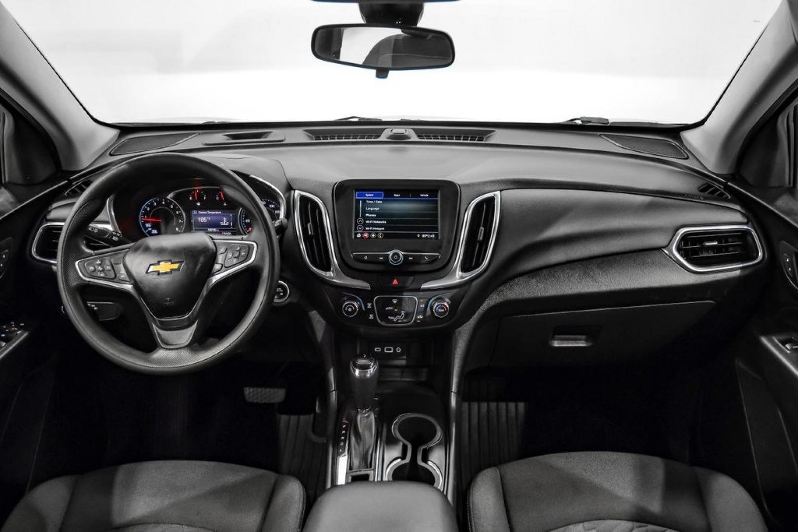 2020 Silver Ice Metallic /Jet Black Chevrolet Equinox LT (3GNAXTEV6LS) with an 1.5L DOHC engine, Automatic transmission, located at 15300 Midway Rd., Addison, TX, 75001, (972) 702-0011, 32.958321, -96.838074 - Photo#18