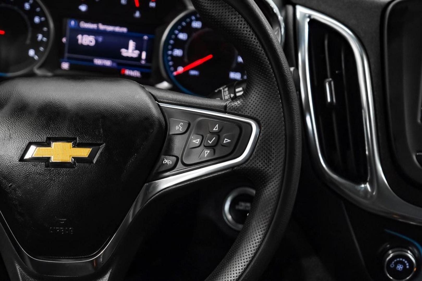 2020 Silver Ice Metallic /Jet Black Chevrolet Equinox LT (3GNAXTEV6LS) with an 1.5L DOHC engine, Automatic transmission, located at 15300 Midway Rd., Addison, TX, 75001, (972) 702-0011, 32.958321, -96.838074 - Photo#21