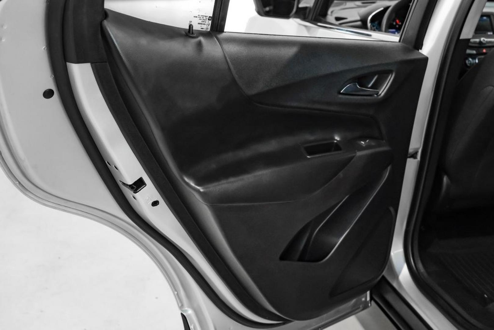 2020 Silver Ice Metallic /Jet Black Chevrolet Equinox LT (3GNAXTEV6LS) with an 1.5L DOHC engine, Automatic transmission, located at 15300 Midway Rd., Addison, TX, 75001, (972) 702-0011, 32.958321, -96.838074 - Photo#46