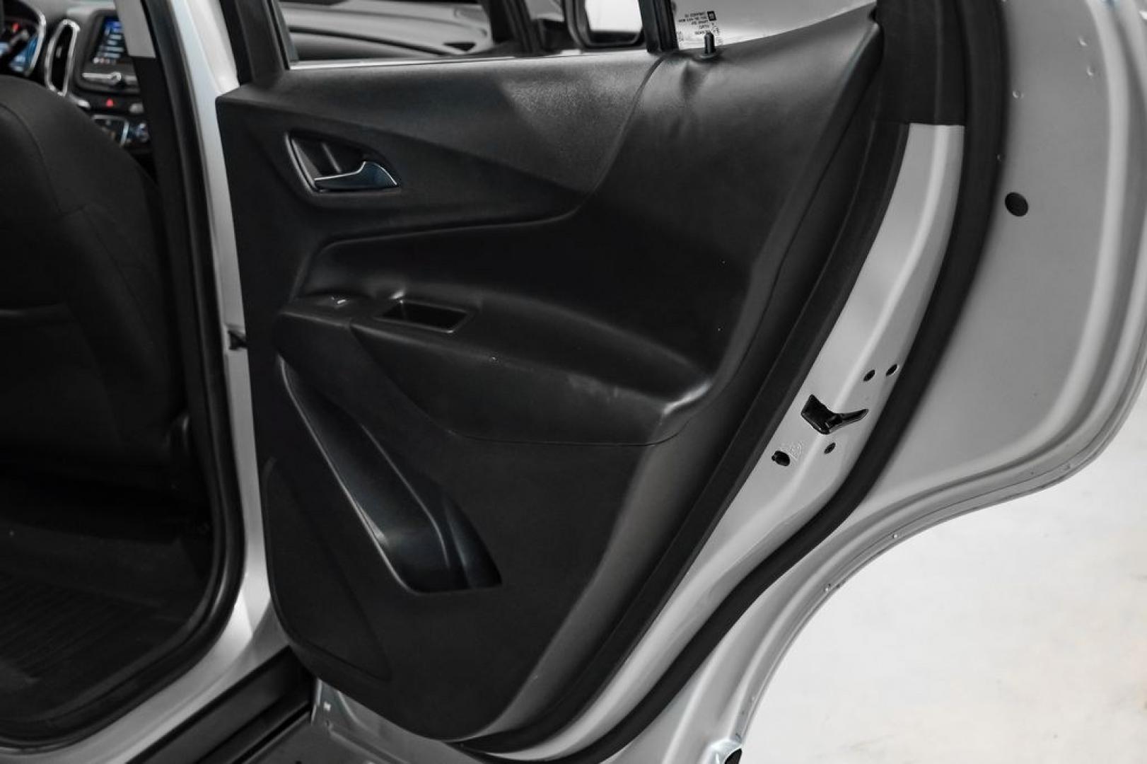 2020 Silver Ice Metallic /Jet Black Chevrolet Equinox LT (3GNAXTEV6LS) with an 1.5L DOHC engine, Automatic transmission, located at 15300 Midway Rd., Addison, TX, 75001, (972) 702-0011, 32.958321, -96.838074 - Photo#47