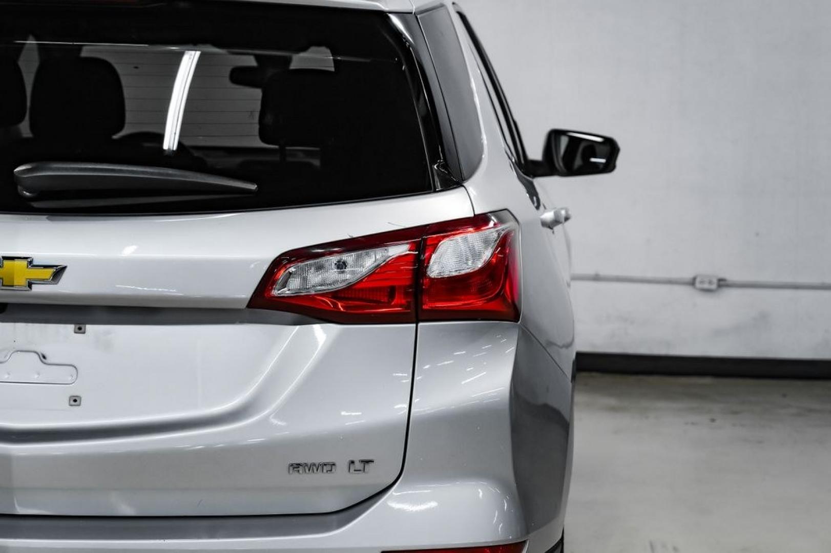 2020 Silver Ice Metallic /Jet Black Chevrolet Equinox LT (3GNAXTEV6LS) with an 1.5L DOHC engine, Automatic transmission, located at 15300 Midway Rd., Addison, TX, 75001, (972) 702-0011, 32.958321, -96.838074 - Photo#49