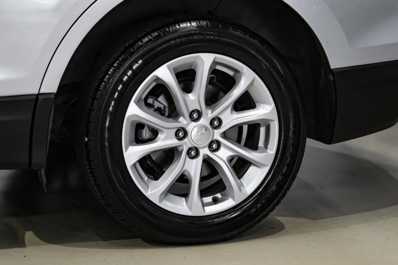 2020 Silver Ice Metallic /Jet Black Chevrolet Equinox LT (3GNAXTEV6LS) with an 1.5L DOHC engine, Automatic transmission, located at 15300 Midway Rd., Addison, TX, 75001, (972) 702-0011, 32.958321, -96.838074 - Photo#59