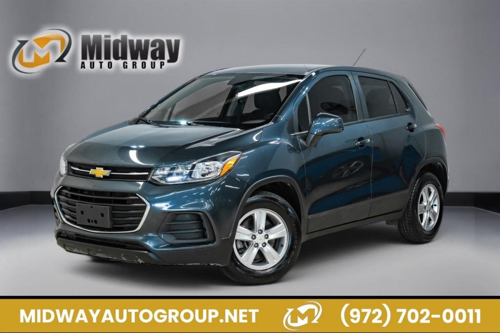 2021 Shadow Gray Metallic /Jet Black Chevrolet Trax LS (KL7CJKSB0MB) with an ECOTEC Turbo 1.4L VVT DOHC 4-Cyl engine, Automatic transmission, located at 15300 Midway Rd., Addison, TX, 75001, (972) 702-0011, 32.958321, -96.838074 - Photo#0