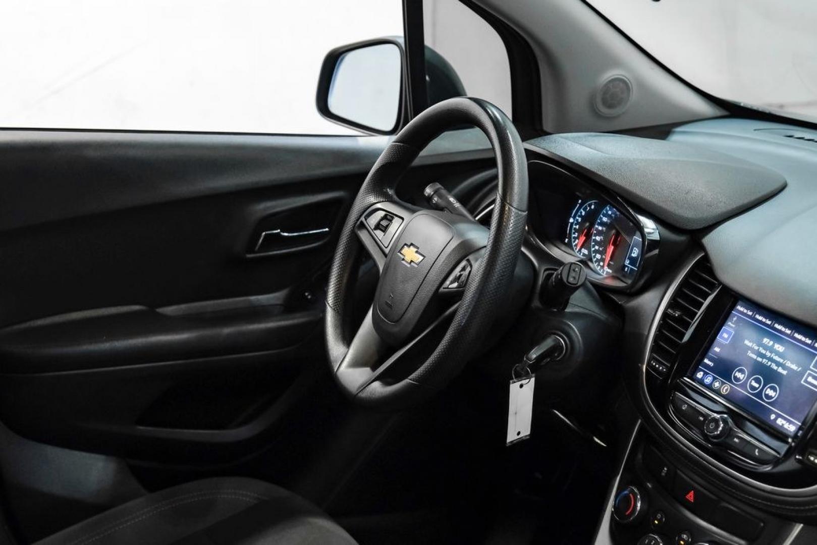2021 Shadow Gray Metallic /Jet Black Chevrolet Trax LS (KL7CJKSB0MB) with an ECOTEC Turbo 1.4L VVT DOHC 4-Cyl engine, Automatic transmission, located at 15300 Midway Rd., Addison, TX, 75001, (972) 702-0011, 32.958321, -96.838074 - Photo#18