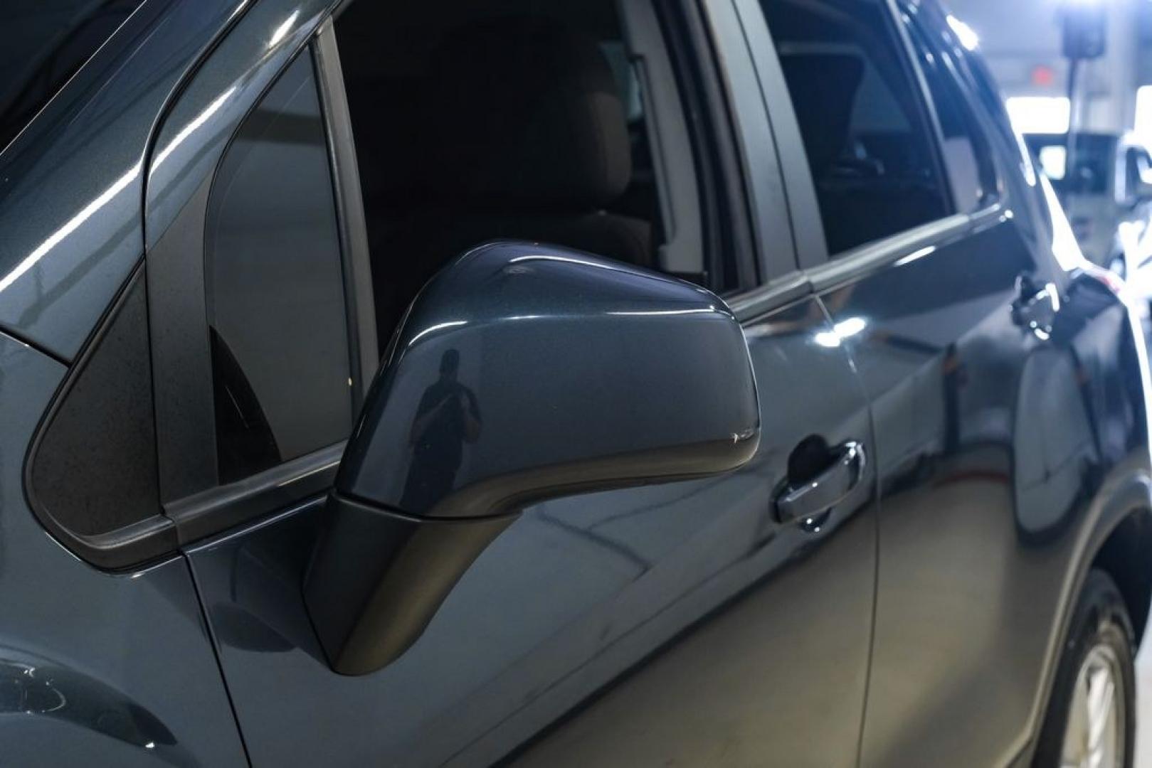 2021 Shadow Gray Metallic /Jet Black Chevrolet Trax LS (KL7CJKSB0MB) with an ECOTEC Turbo 1.4L VVT DOHC 4-Cyl engine, Automatic transmission, located at 15300 Midway Rd., Addison, TX, 75001, (972) 702-0011, 32.958321, -96.838074 - Photo#40