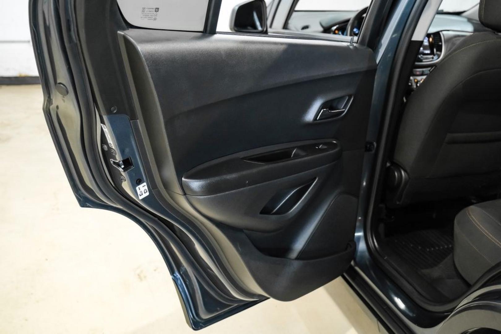 2021 Shadow Gray Metallic /Jet Black Chevrolet Trax LS (KL7CJKSB0MB) with an ECOTEC Turbo 1.4L VVT DOHC 4-Cyl engine, Automatic transmission, located at 15300 Midway Rd., Addison, TX, 75001, (972) 702-0011, 32.958321, -96.838074 - Photo#45