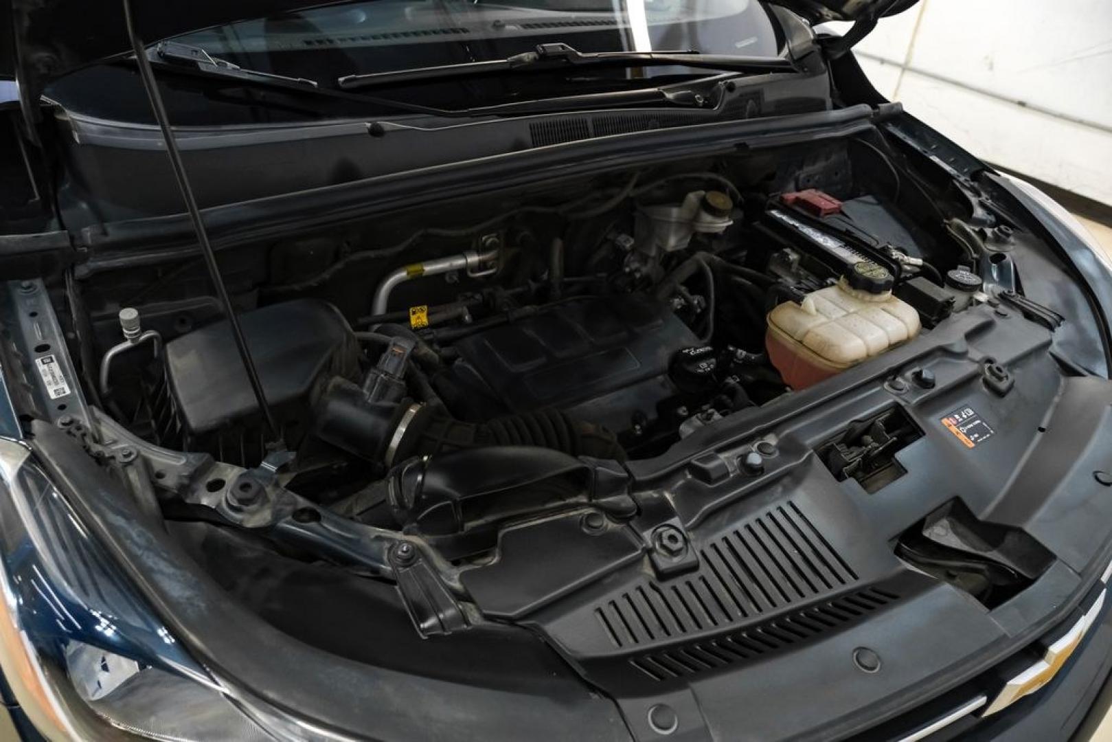 2021 Shadow Gray Metallic /Jet Black Chevrolet Trax LS (KL7CJKSB0MB) with an ECOTEC Turbo 1.4L VVT DOHC 4-Cyl engine, Automatic transmission, located at 15300 Midway Rd., Addison, TX, 75001, (972) 702-0011, 32.958321, -96.838074 - Photo#51