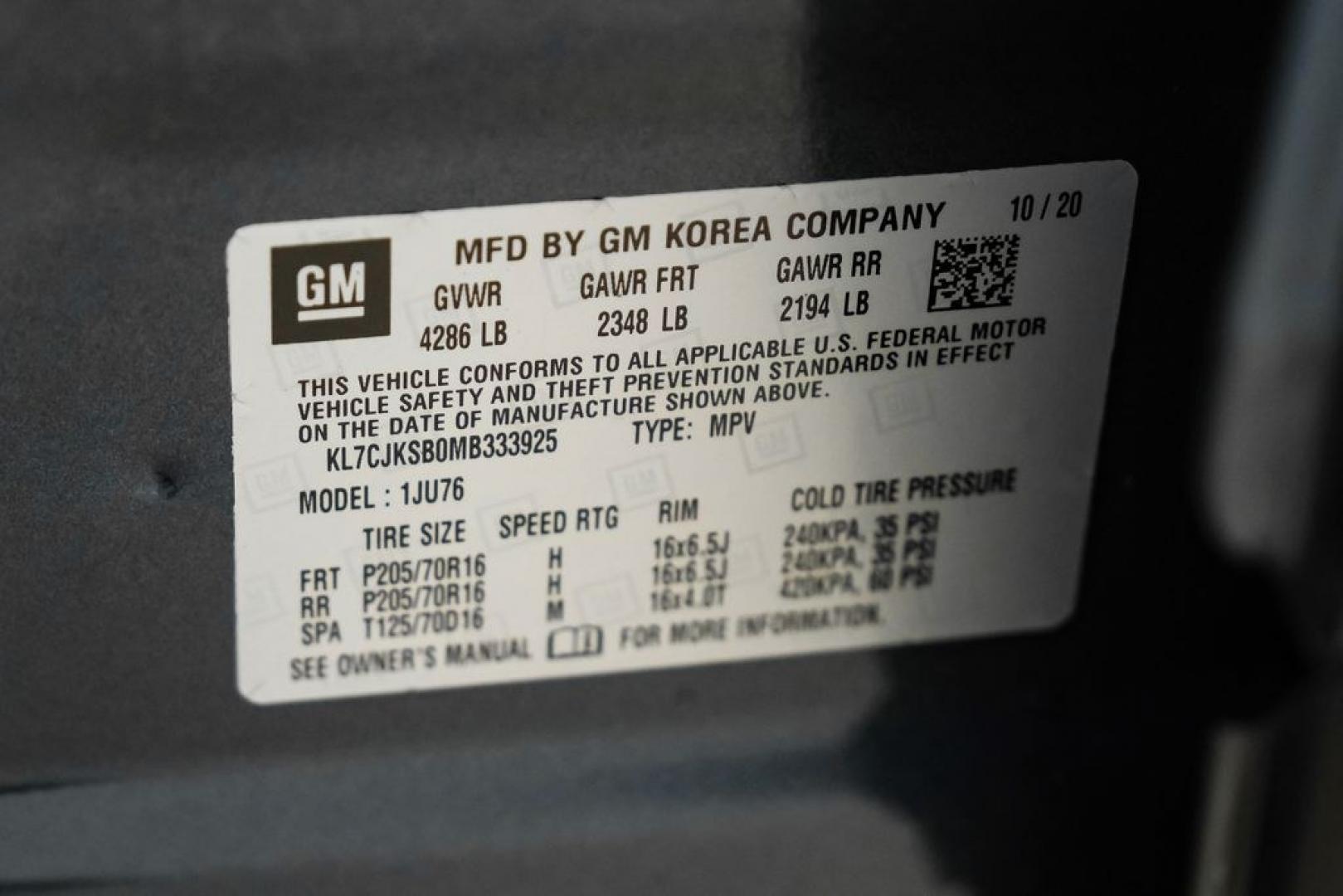 2021 Shadow Gray Metallic /Jet Black Chevrolet Trax LS (KL7CJKSB0MB) with an ECOTEC Turbo 1.4L VVT DOHC 4-Cyl engine, Automatic transmission, located at 15300 Midway Rd., Addison, TX, 75001, (972) 702-0011, 32.958321, -96.838074 - Photo#59