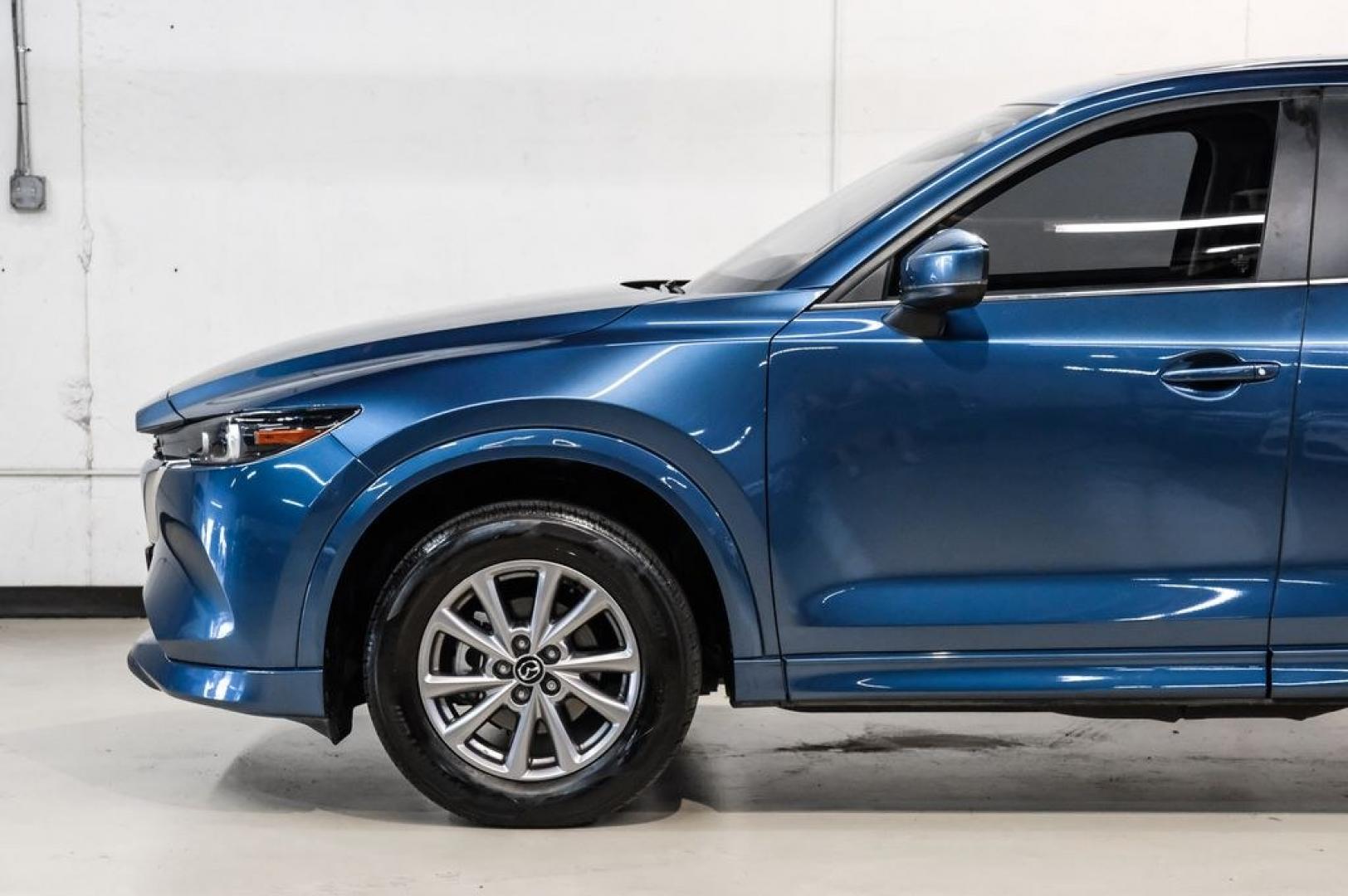 2024 Eternal Blue /Black Mazda CX-5 2.5 S Preferred Package (JM3KFBCL6R0) with an SKYACTIV-G 2.5L 4-Cylinder DOHC 16V engine, Automatic transmission, located at 15300 Midway Rd., Addison, TX, 75001, (972) 702-0011, 32.958321, -96.838074 - Photo#16
