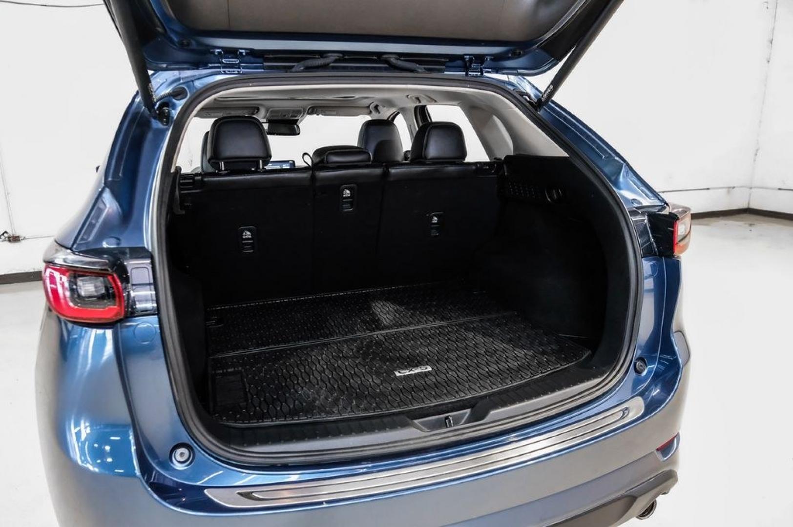 2024 Eternal Blue /Black Mazda CX-5 2.5 S Preferred Package (JM3KFBCL6R0) with an SKYACTIV-G 2.5L 4-Cylinder DOHC 16V engine, Automatic transmission, located at 15300 Midway Rd., Addison, TX, 75001, (972) 702-0011, 32.958321, -96.838074 - Photo#65