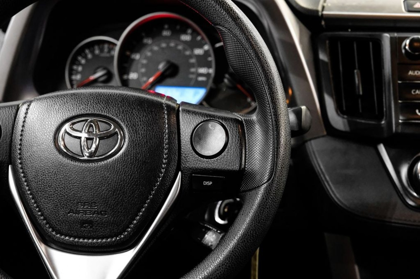 2016 Hot Lava /Black Toyota RAV4 LE (JTMZFREV3GJ) with an 2.5L 4-Cylinder DOHC Dual VVT-i engine, Automatic transmission, located at 15300 Midway Rd., Addison, TX, 75001, (972) 702-0011, 32.958321, -96.838074 - Photo#21
