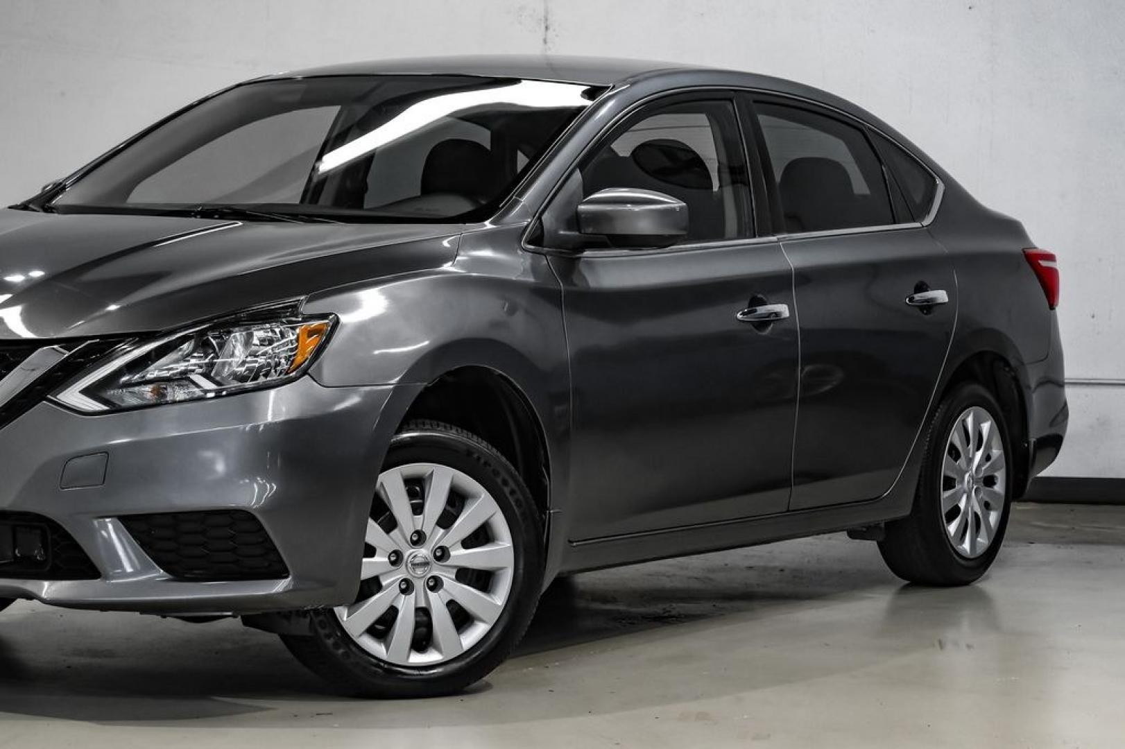 2019 Gun Metallic /Charcoal Nissan Sentra S (3N1AB7AP4KY) with an 1.8L 4-Cylinder DOHC 16V engine, CVT transmission, located at 15300 Midway Rd., Addison, TX, 75001, (972) 702-0011, 32.958321, -96.838074- Photo#4