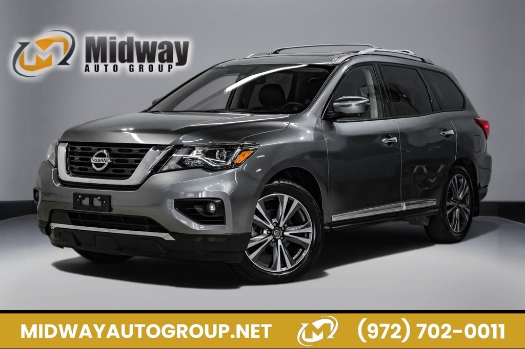 photo of 2020 Nissan Pathfinder Platinum