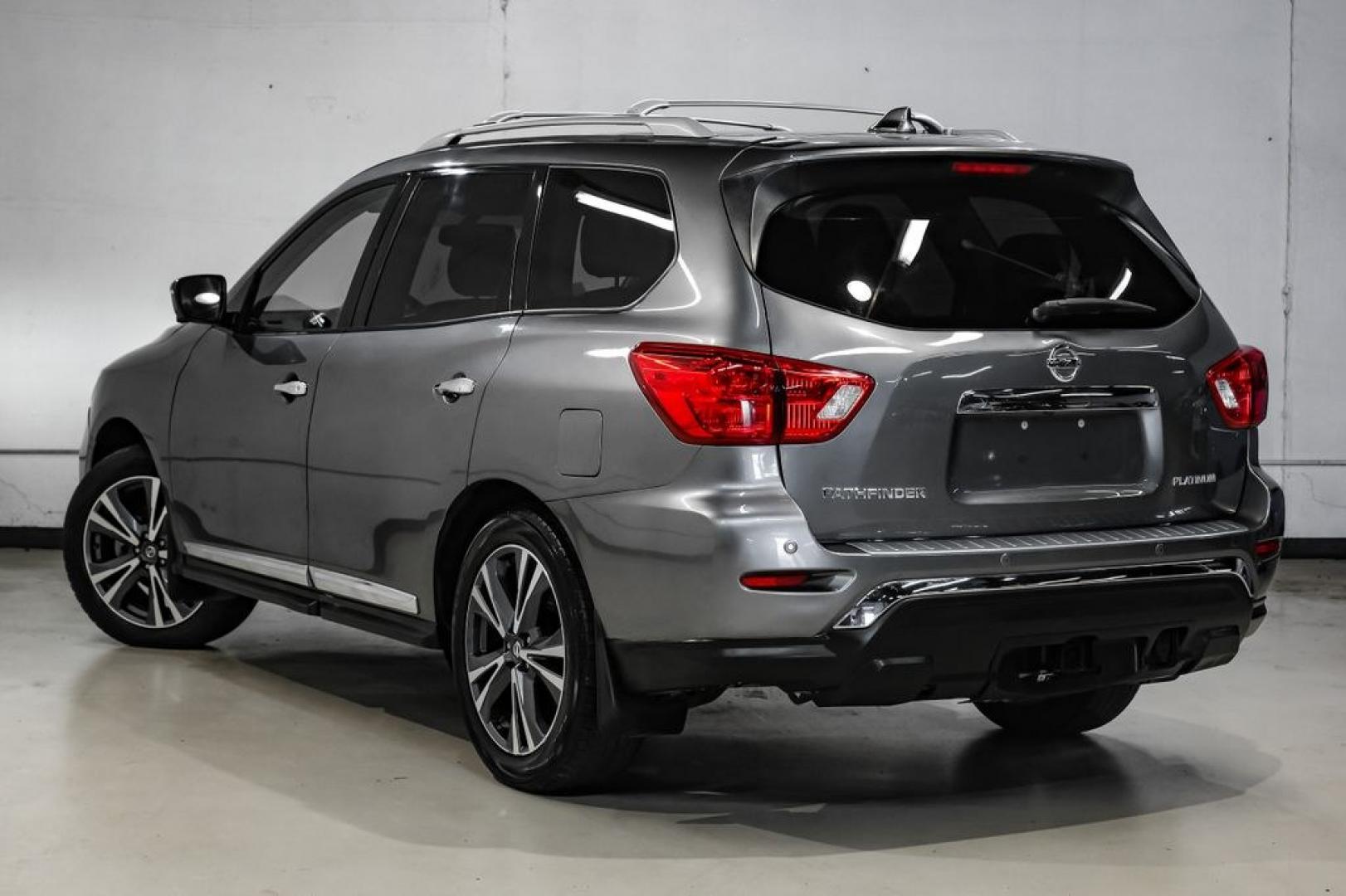 2020 Gun Metallic /Charcoal Nissan Pathfinder Platinum (5N1DR2DN6LC) with an V6 engine, CVT transmission, located at 15300 Midway Rd., Addison, TX, 75001, (972) 702-0011, 32.958321, -96.838074- Photo#11