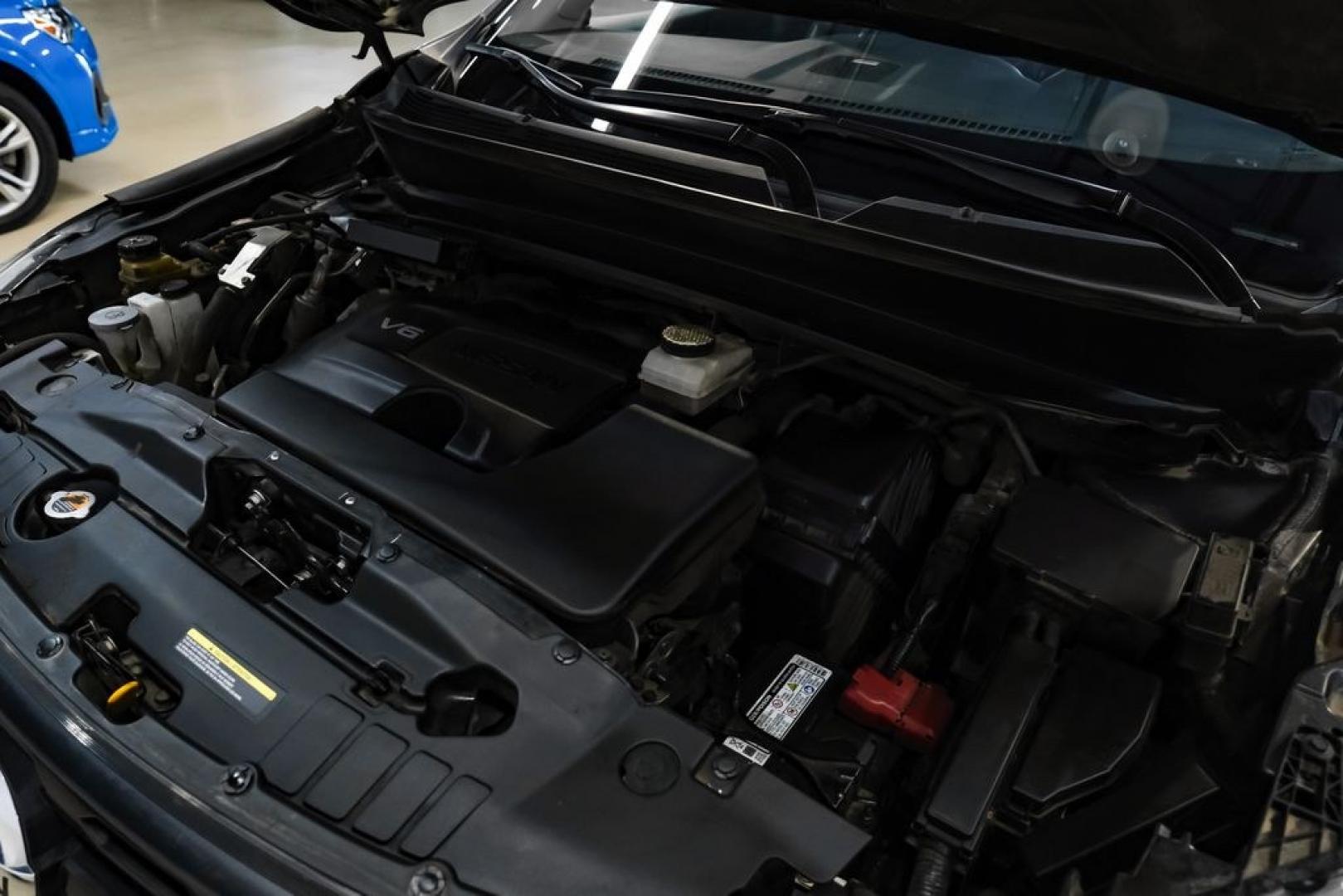 2020 Gun Metallic /Charcoal Nissan Pathfinder Platinum (5N1DR2DN6LC) with an V6 engine, CVT transmission, located at 15300 Midway Rd., Addison, TX, 75001, (972) 702-0011, 32.958321, -96.838074- Photo#54