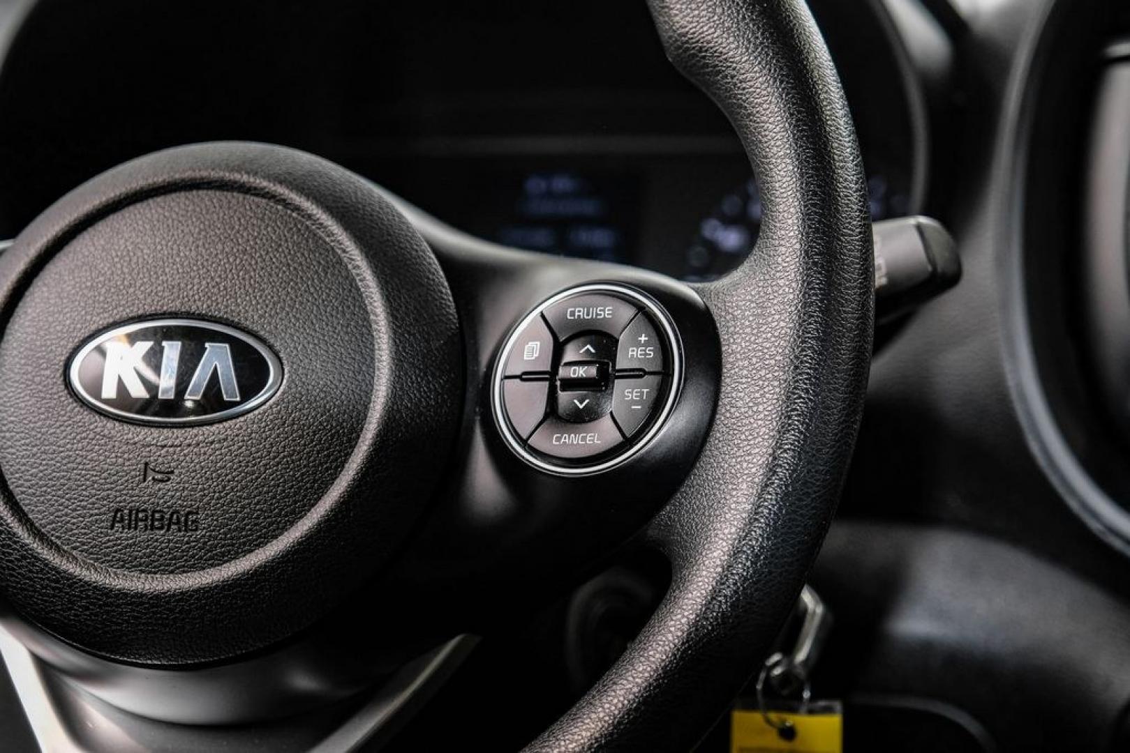 2020 Snow White Pearl /Black Kia Soul LX (KNDJ23AUXL7) with an 2.0L I4 MPI DOHC 16V LEV3-SULEV30 147hp engine, CVT transmission, located at 15300 Midway Rd., Addison, TX, 75001, (972) 702-0011, 32.958321, -96.838074- Photo#19